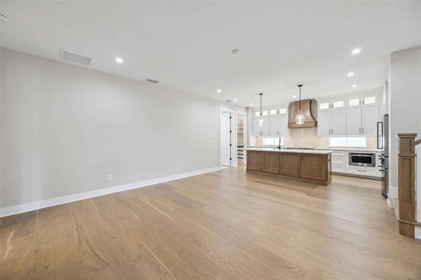 AUTRYS PARK - Residential Lease