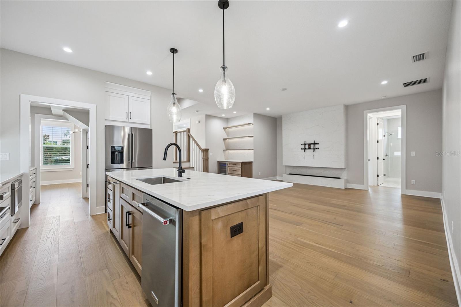 AUTRYS PARK - Residential Lease