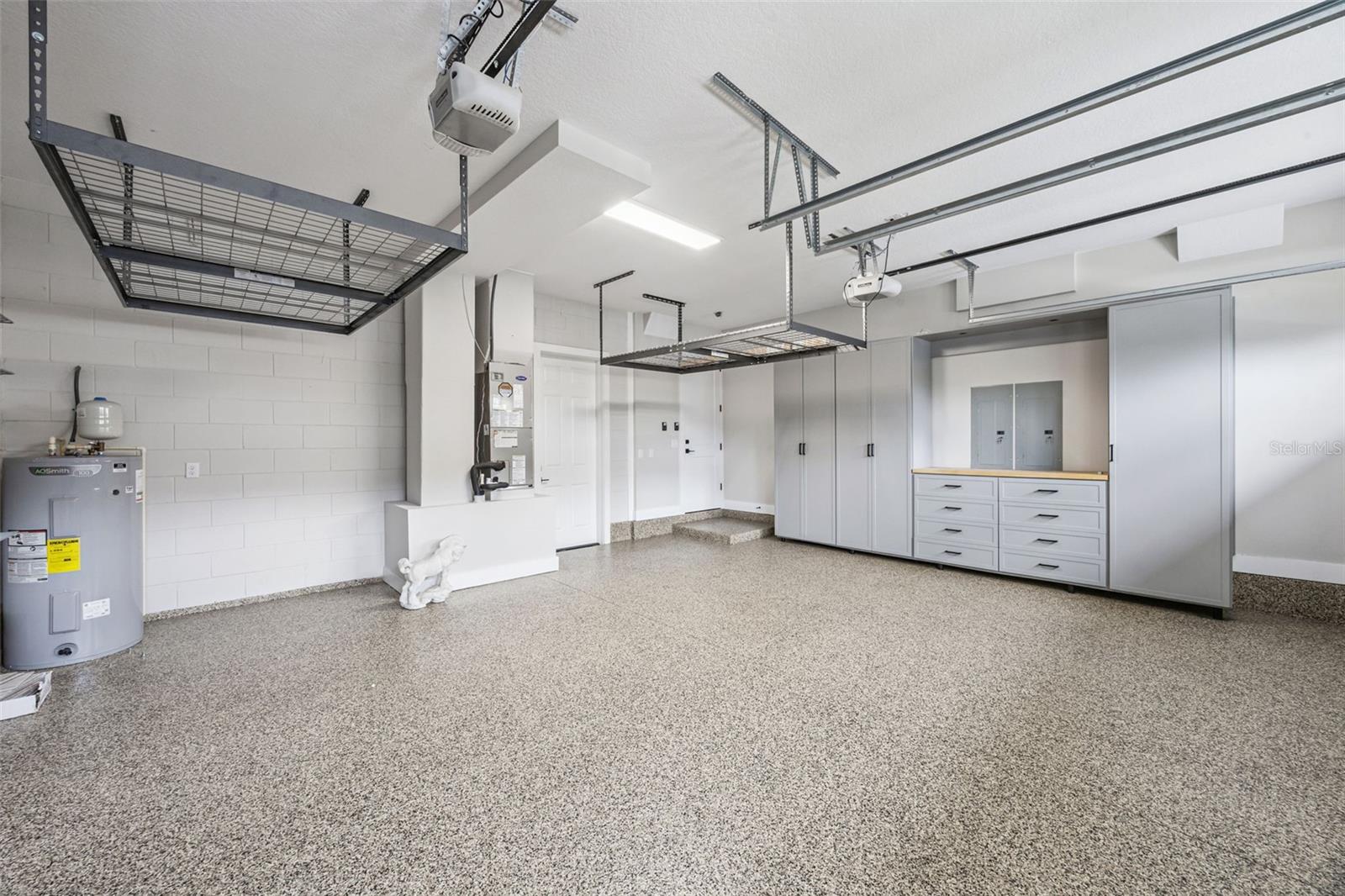 AUTRYS PARK - Residential Lease
