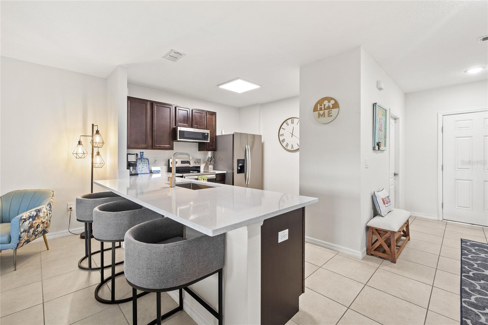 LAKE BLUFF/TOWN CENTER EAST PH - Residential