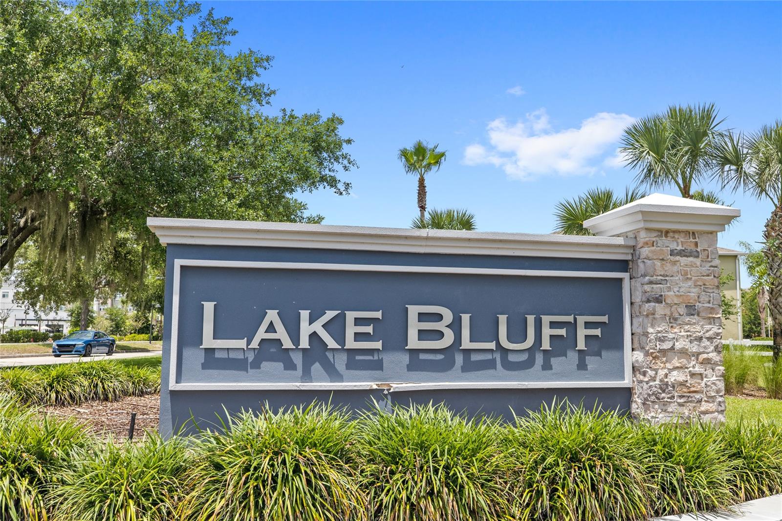 LAKE BLUFF/TOWN CENTER EAST PH - Residential