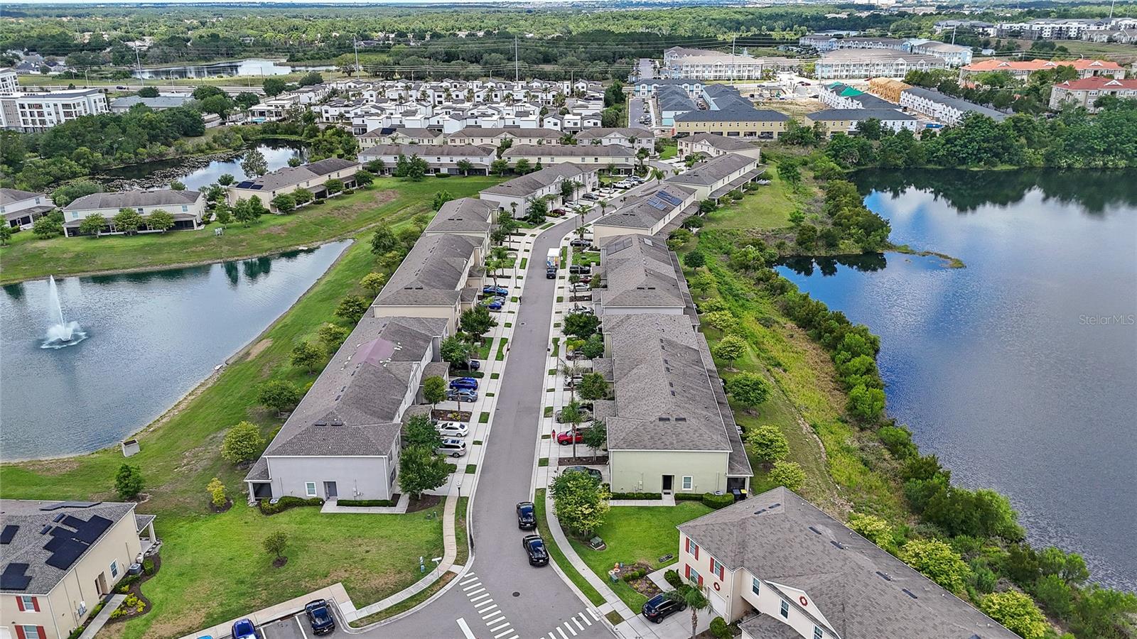 LAKE BLUFF/TOWN CENTER EAST PH - Residential