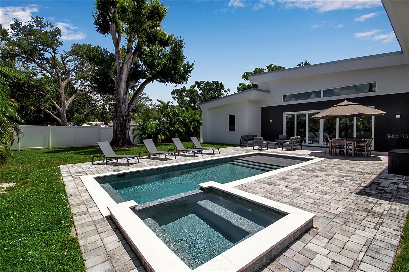 POMS PARK 3 - Residential
