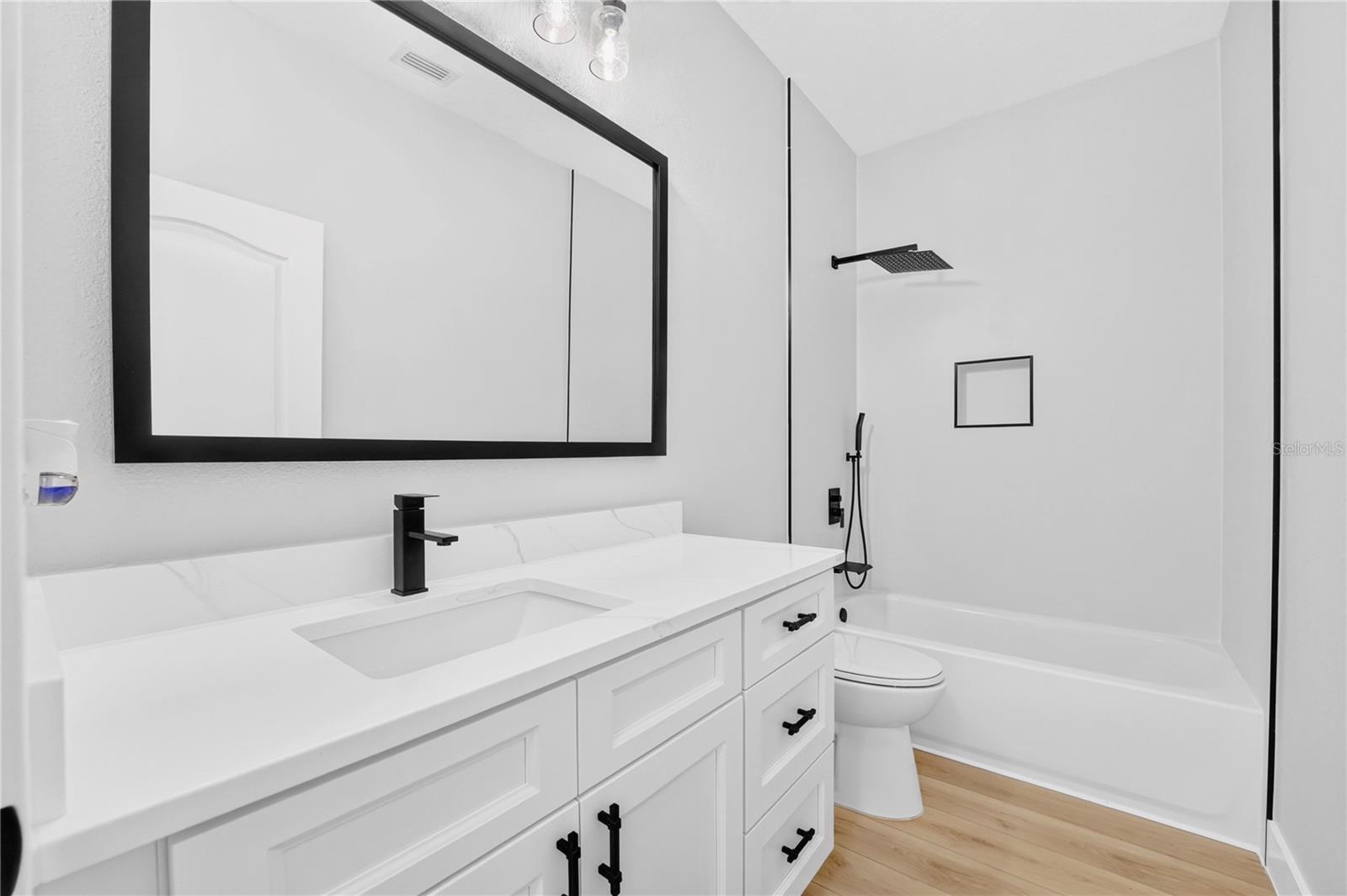 OCEANSIDE VILLAGE PH 3 B-3 - Residential