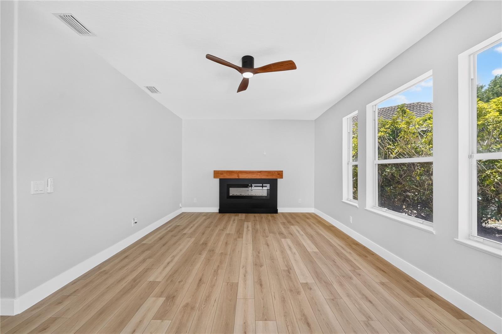 OCEANSIDE VILLAGE PH 3 B-3 - Residential