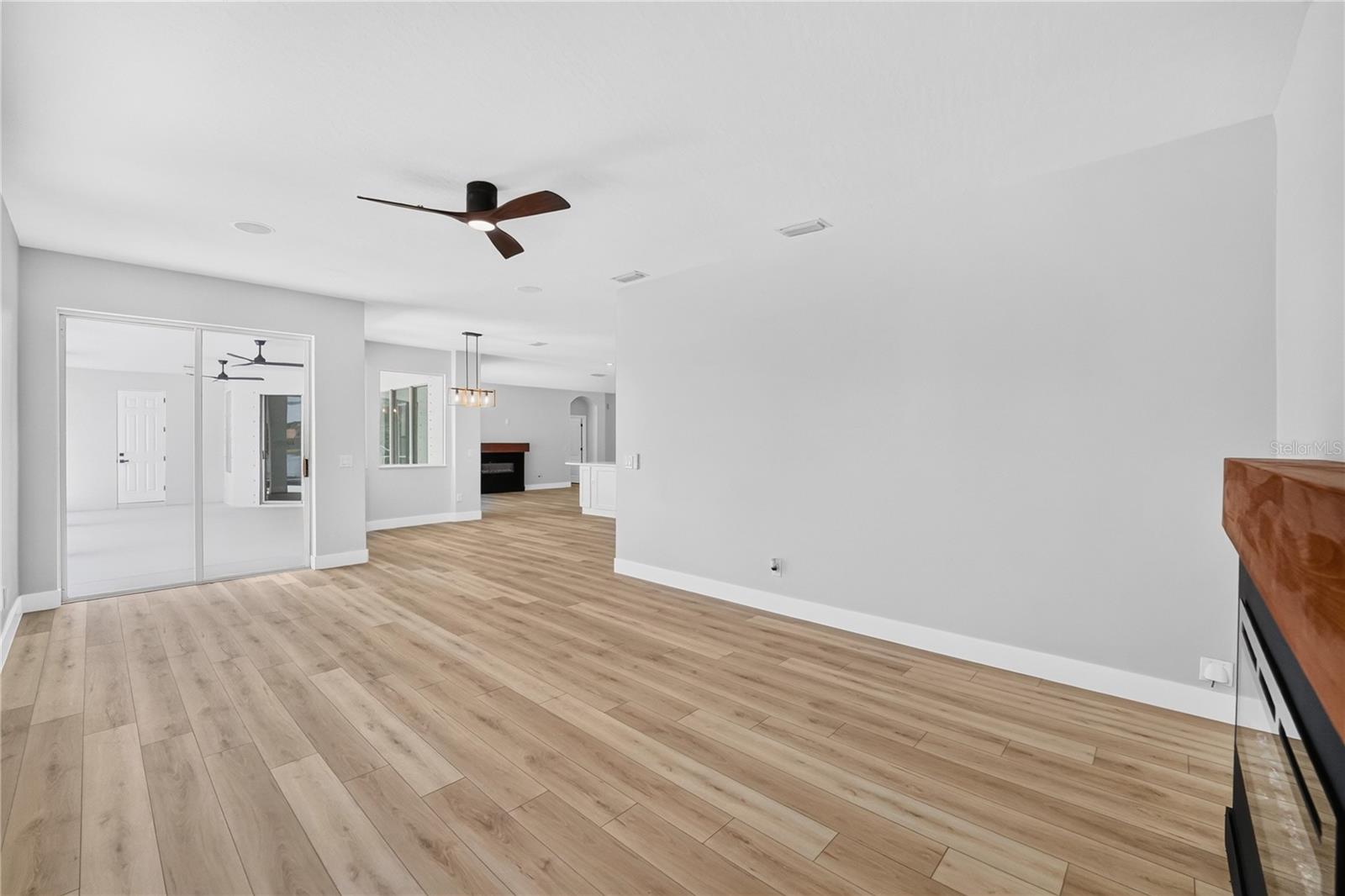 OCEANSIDE VILLAGE PH 3 B-3 - Residential