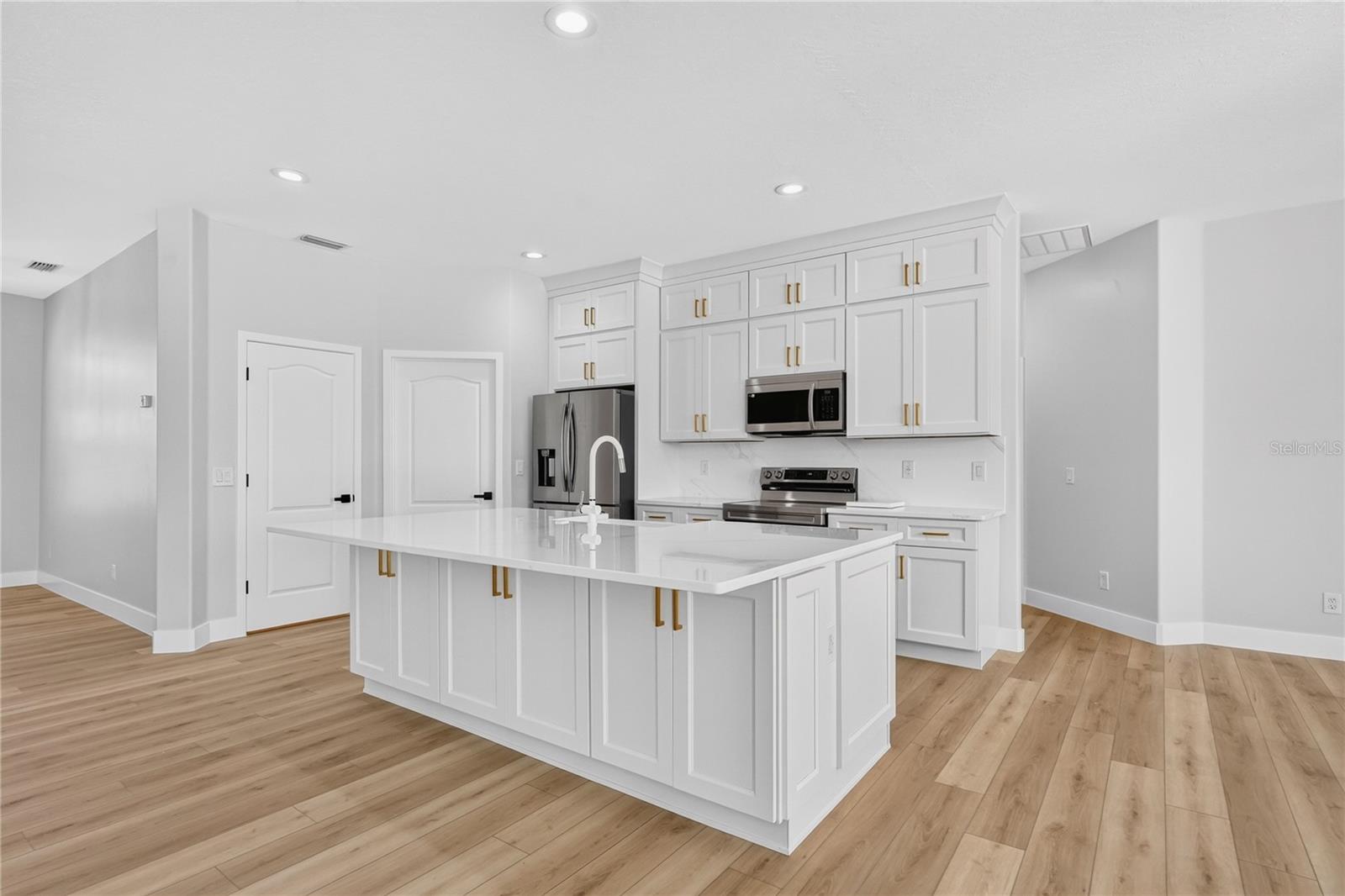 OCEANSIDE VILLAGE PH 3 B-3 - Residential
