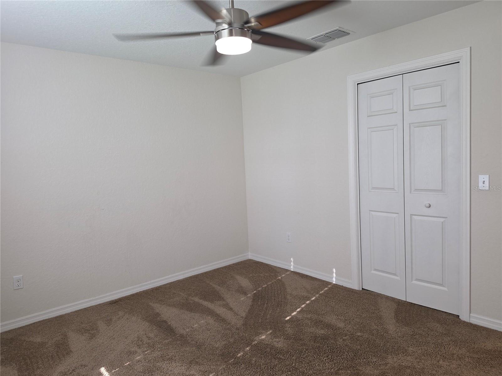 OCALA PARK ESTATE - Residential Lease