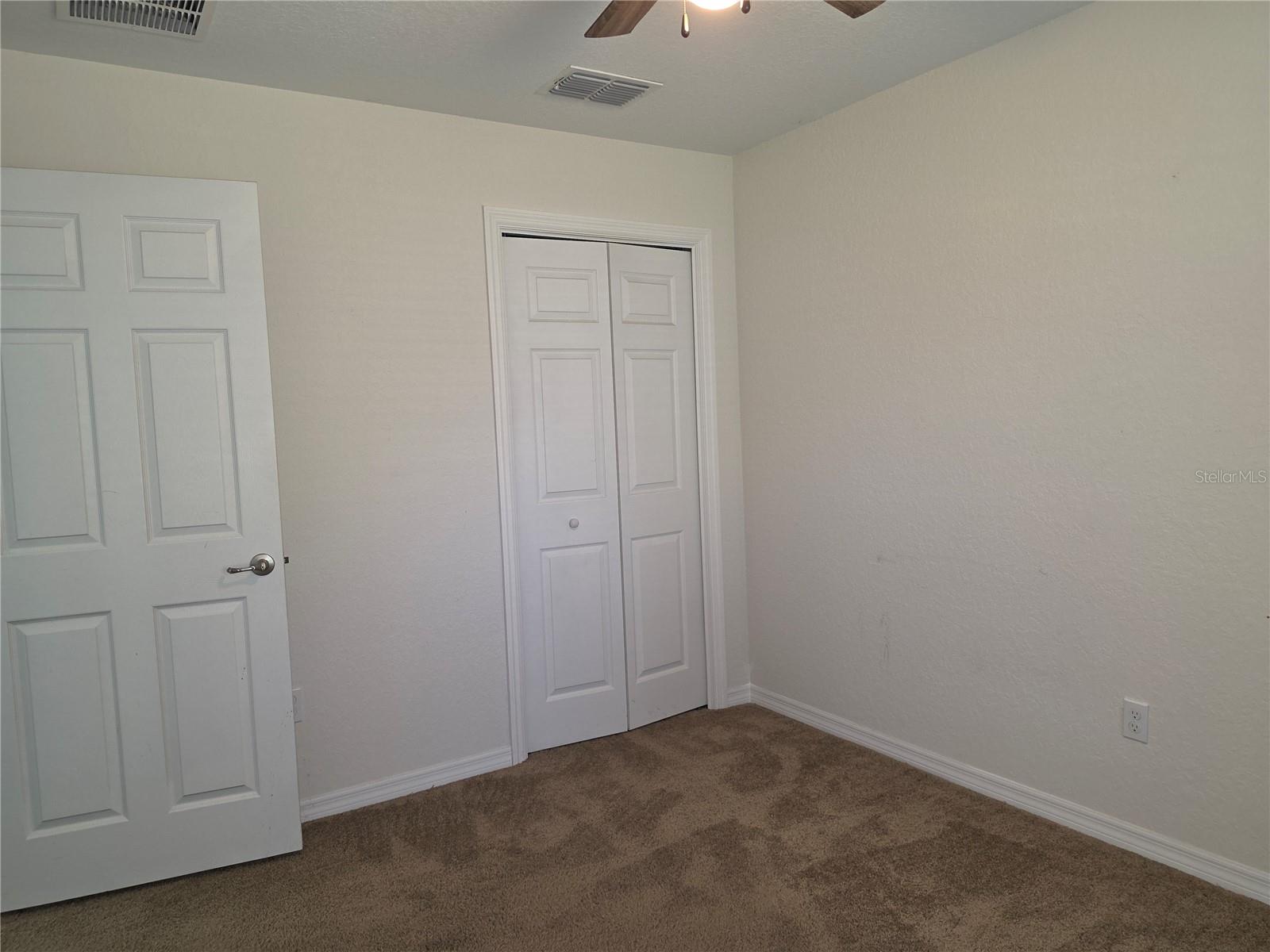 OCALA PARK ESTATE - Residential Lease