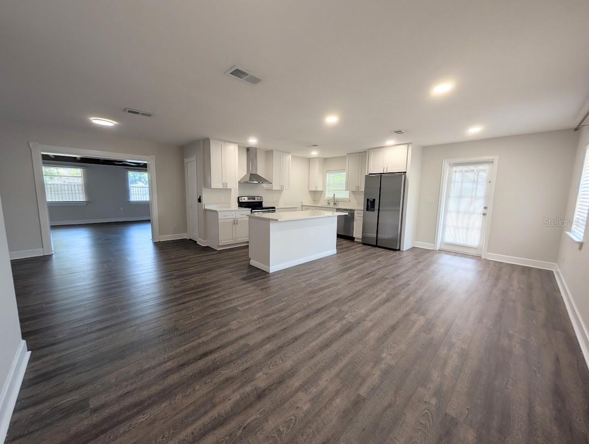 GANDY MANOR - Residential