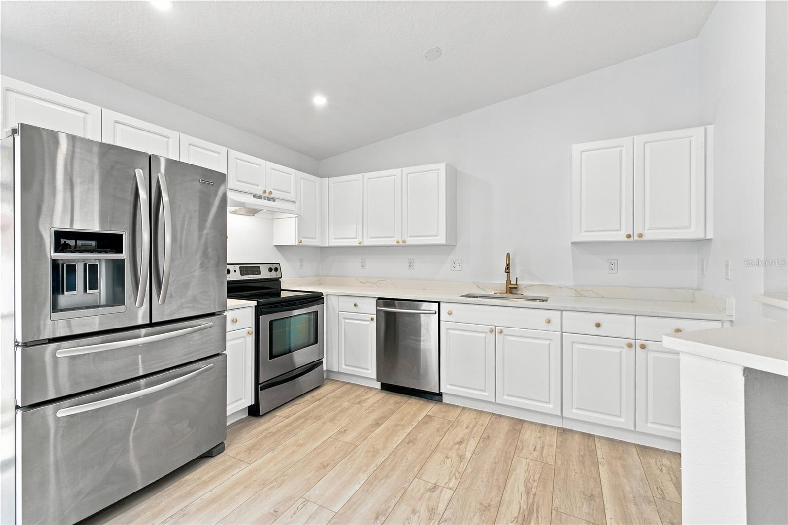 RIVERBEND MANOR - Residential