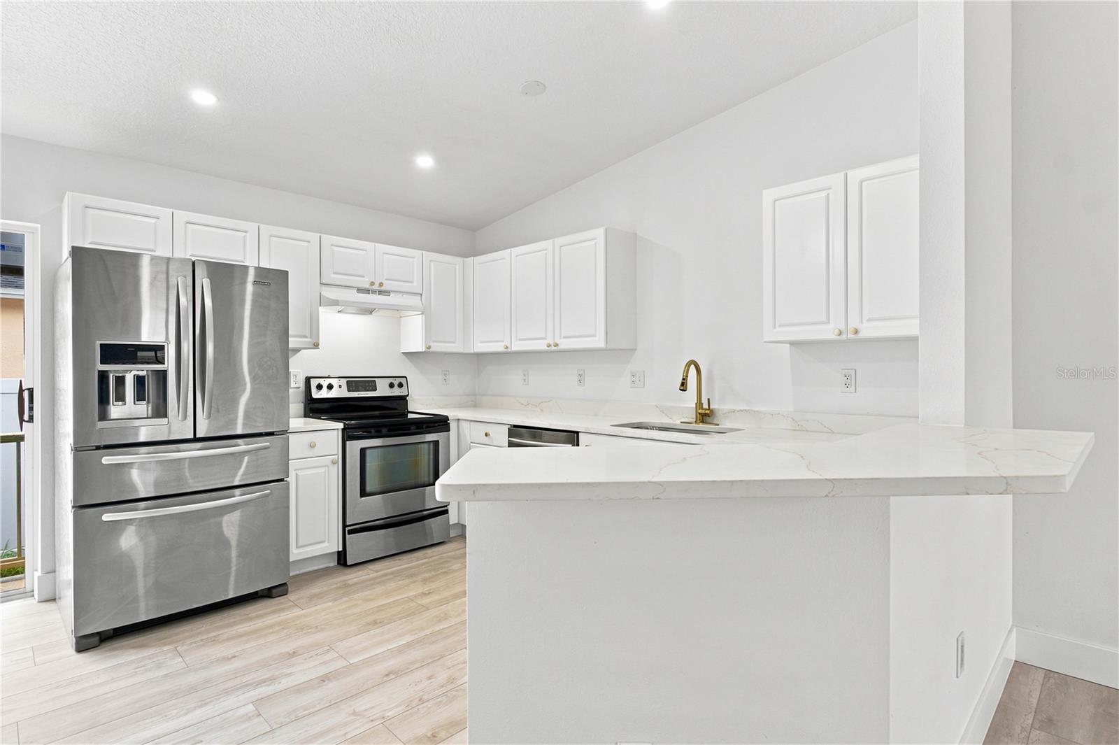 RIVERBEND MANOR - Residential