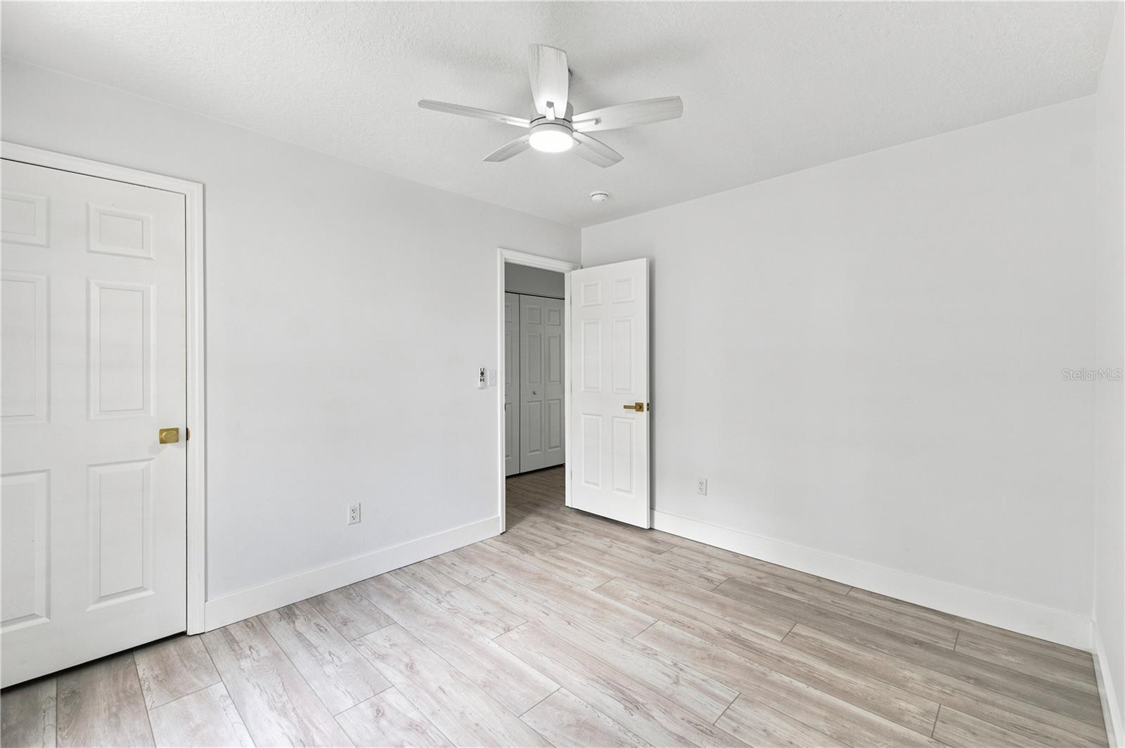 RIVERBEND MANOR - Residential