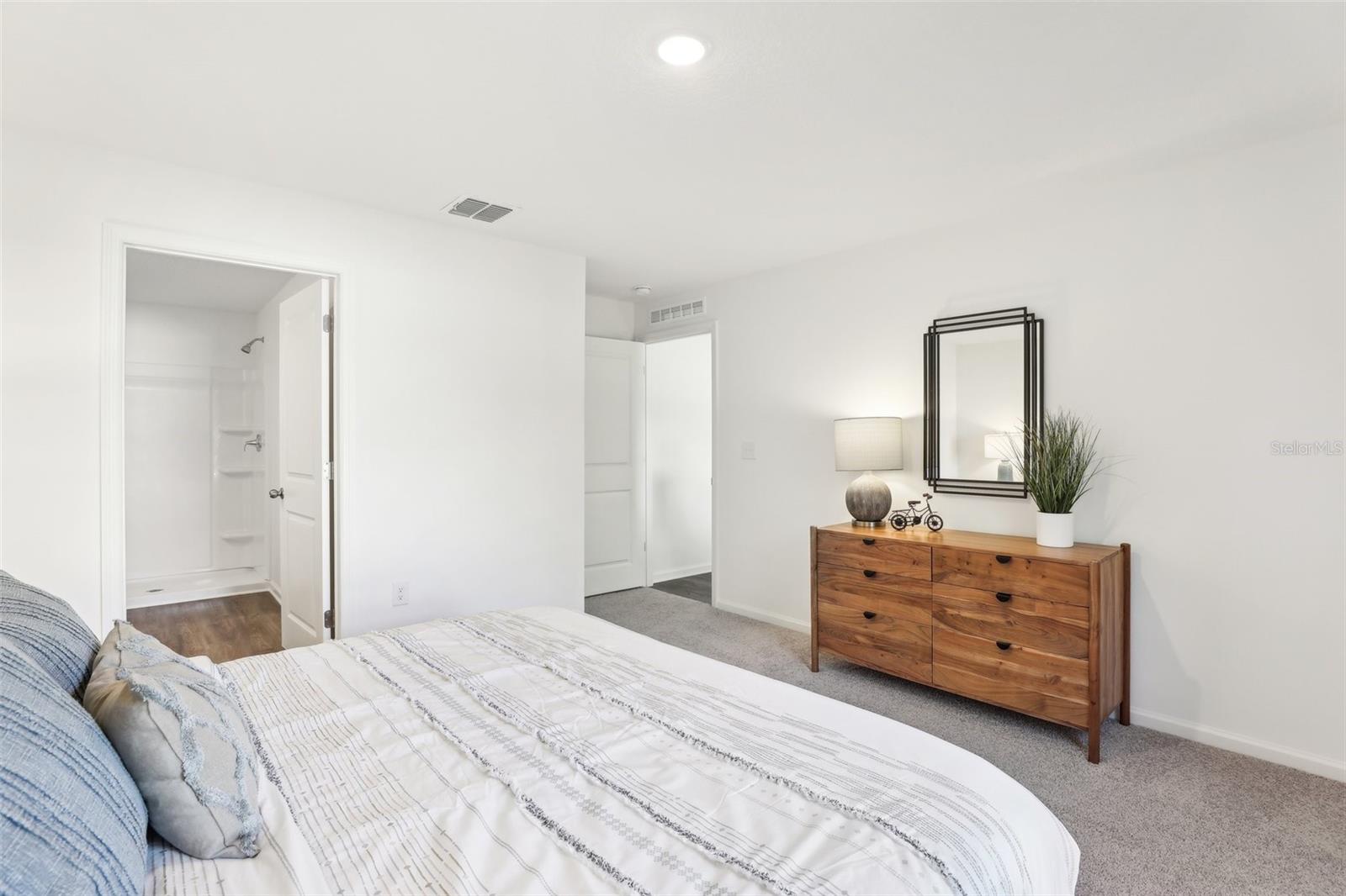 LAKEWOOD PARK - Residential