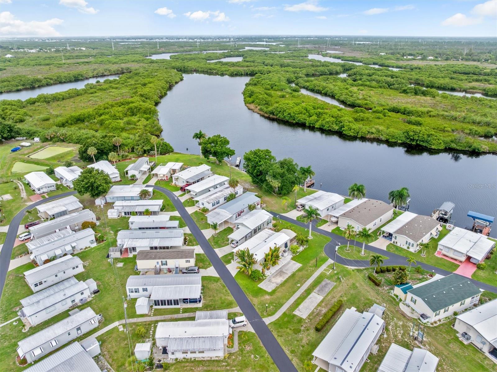 LAZY LAGOON MOB HME PARK COOP - Residential