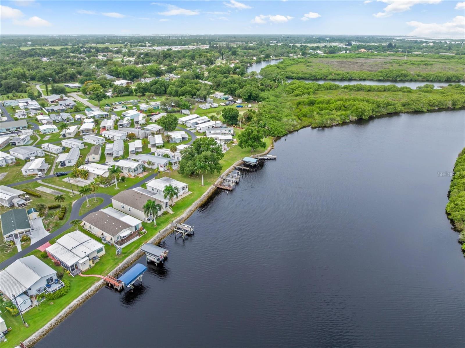 LAZY LAGOON MOB HME PARK COOP - Residential