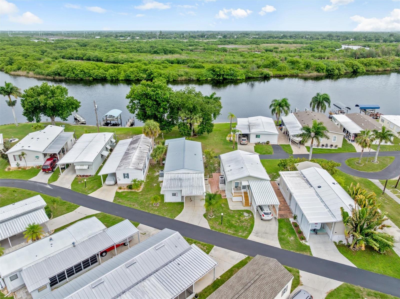 LAZY LAGOON MOB HME PARK COOP - Residential