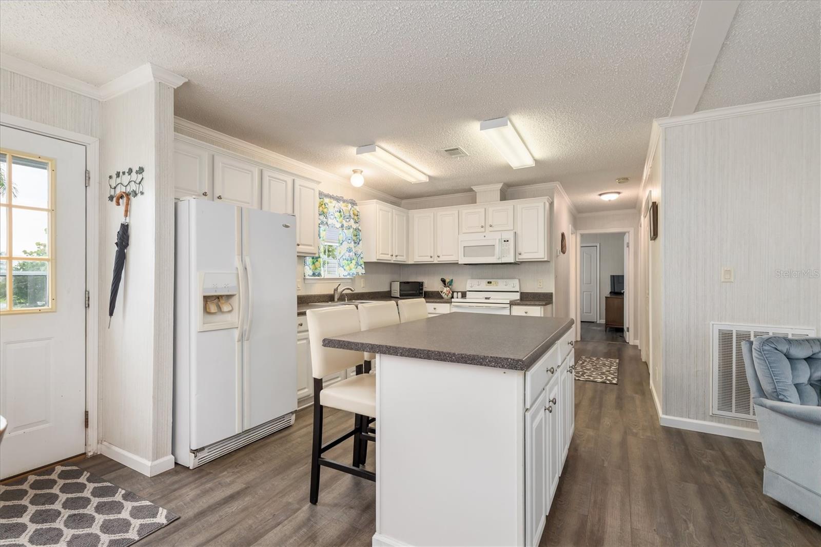 LAZY LAGOON MOB HME PARK COOP - Residential