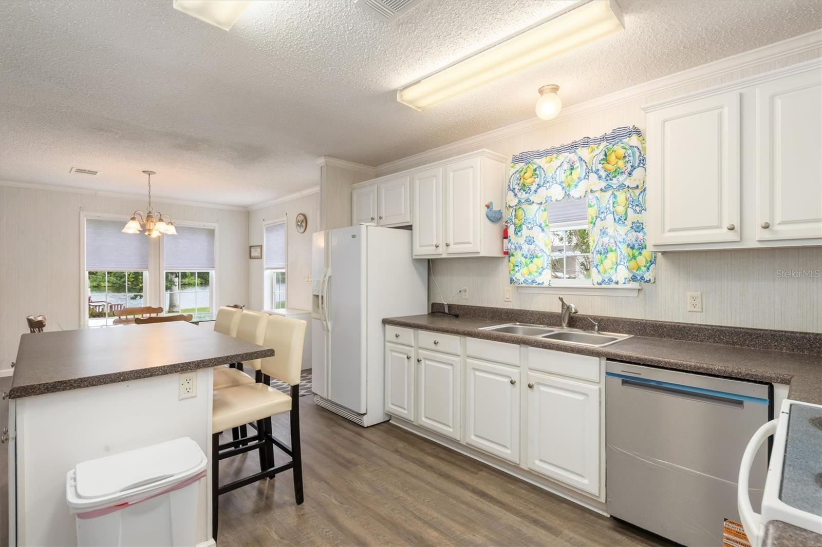 LAZY LAGOON MOB HME PARK COOP - Residential