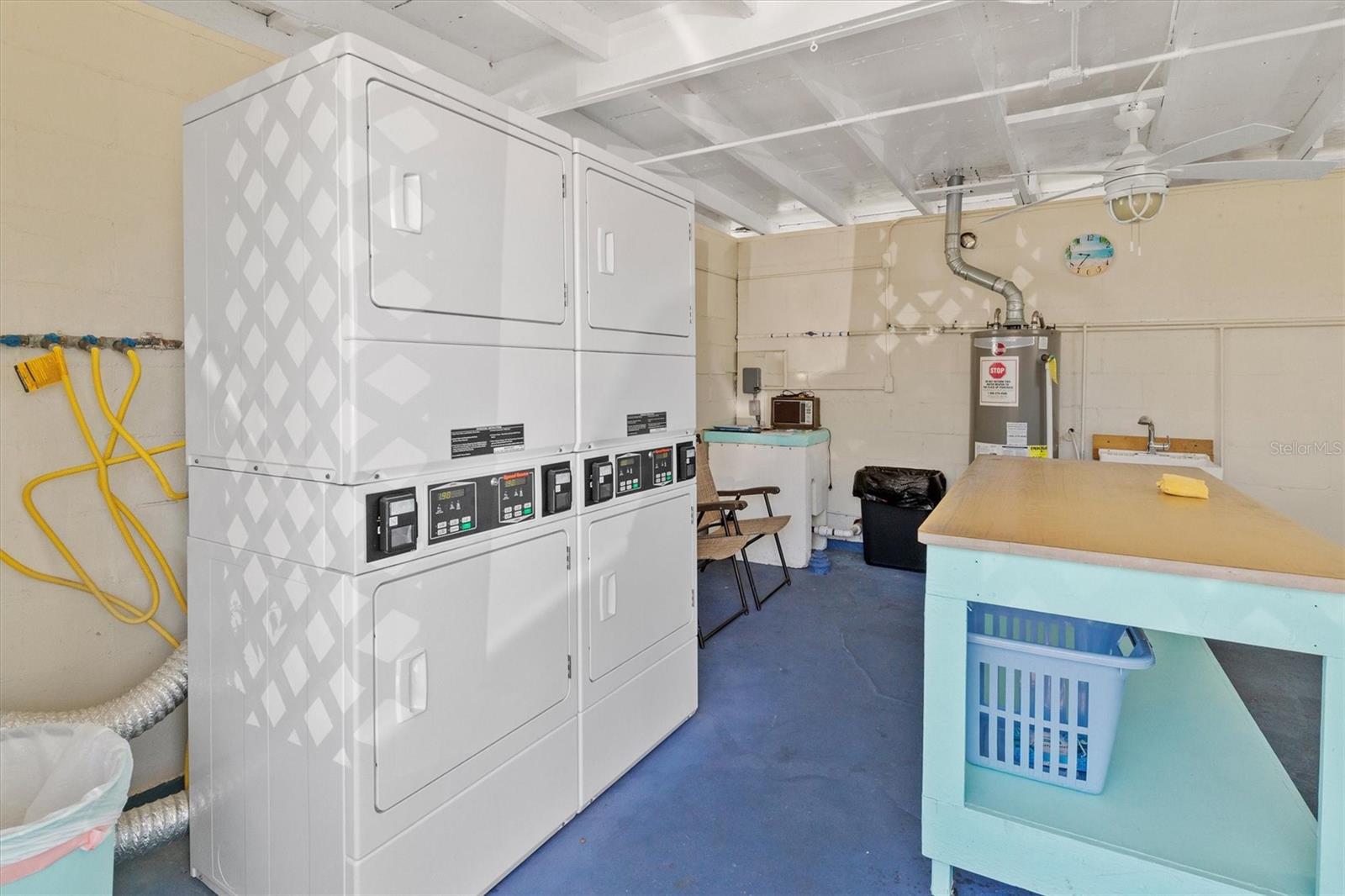 LAZY LAGOON MOB HME PARK COOP - Residential