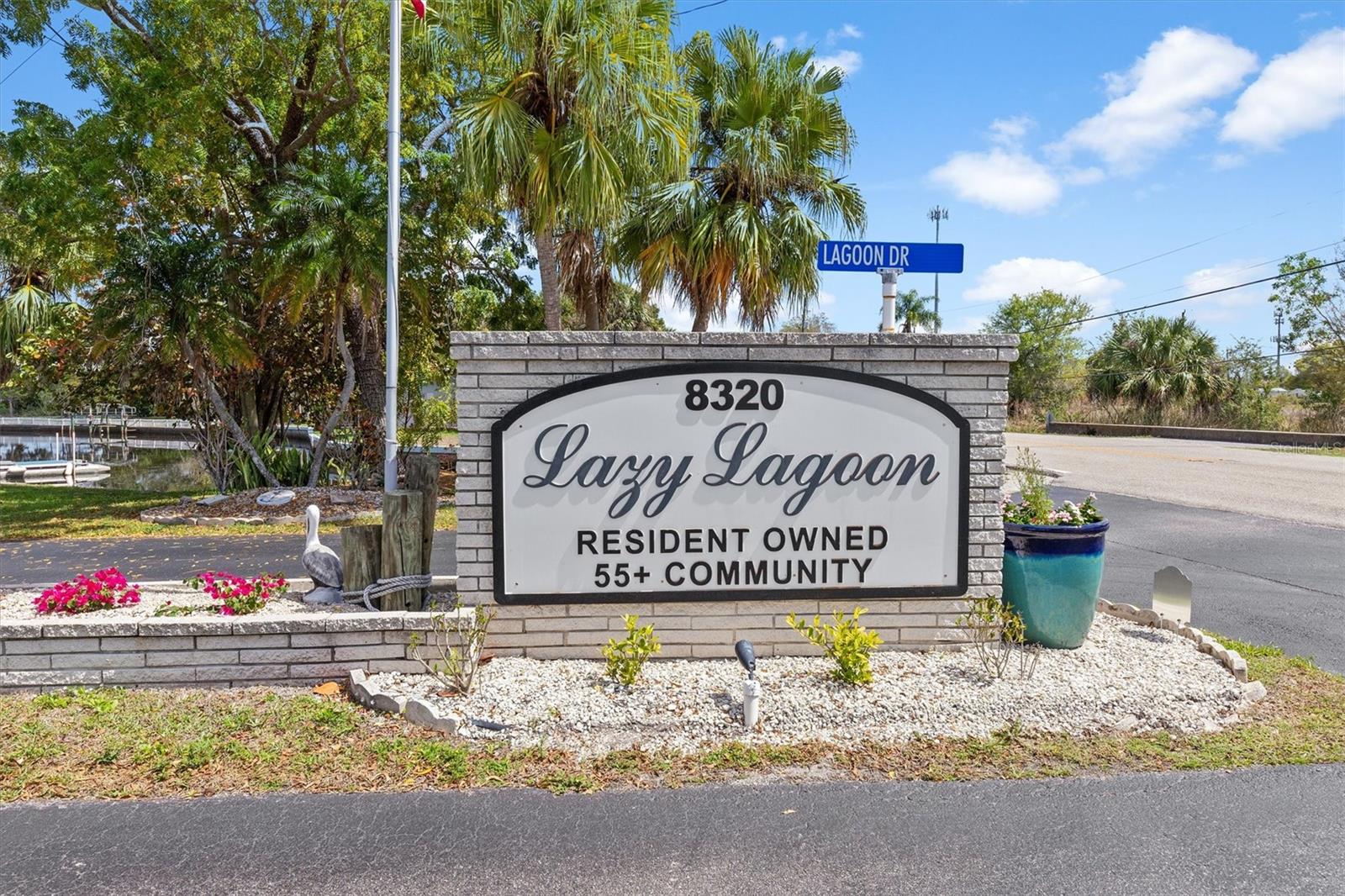 LAZY LAGOON MOB HME PARK COOP - Residential