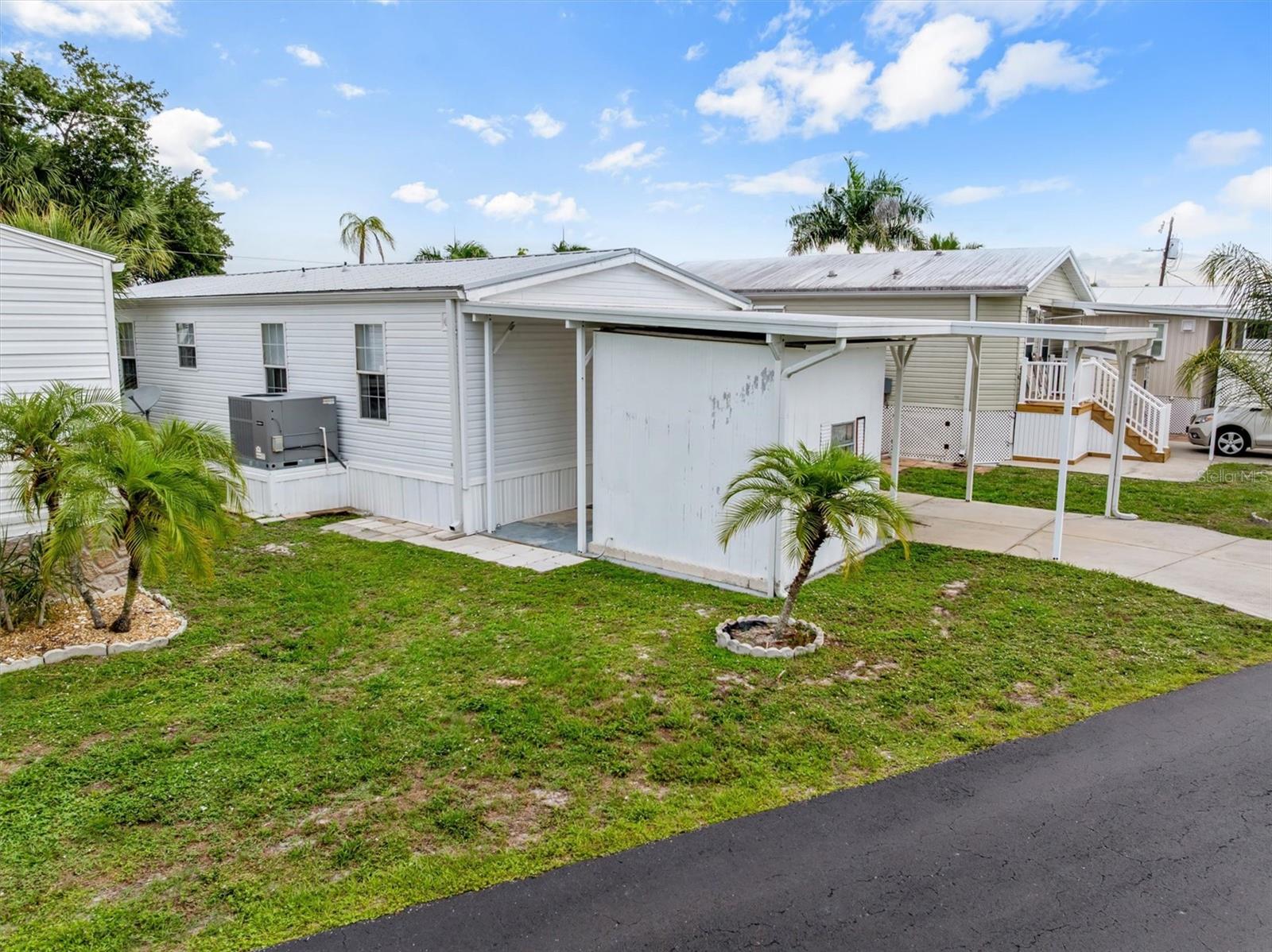 LAZY LAGOON MOB HME PARK COOP - Residential