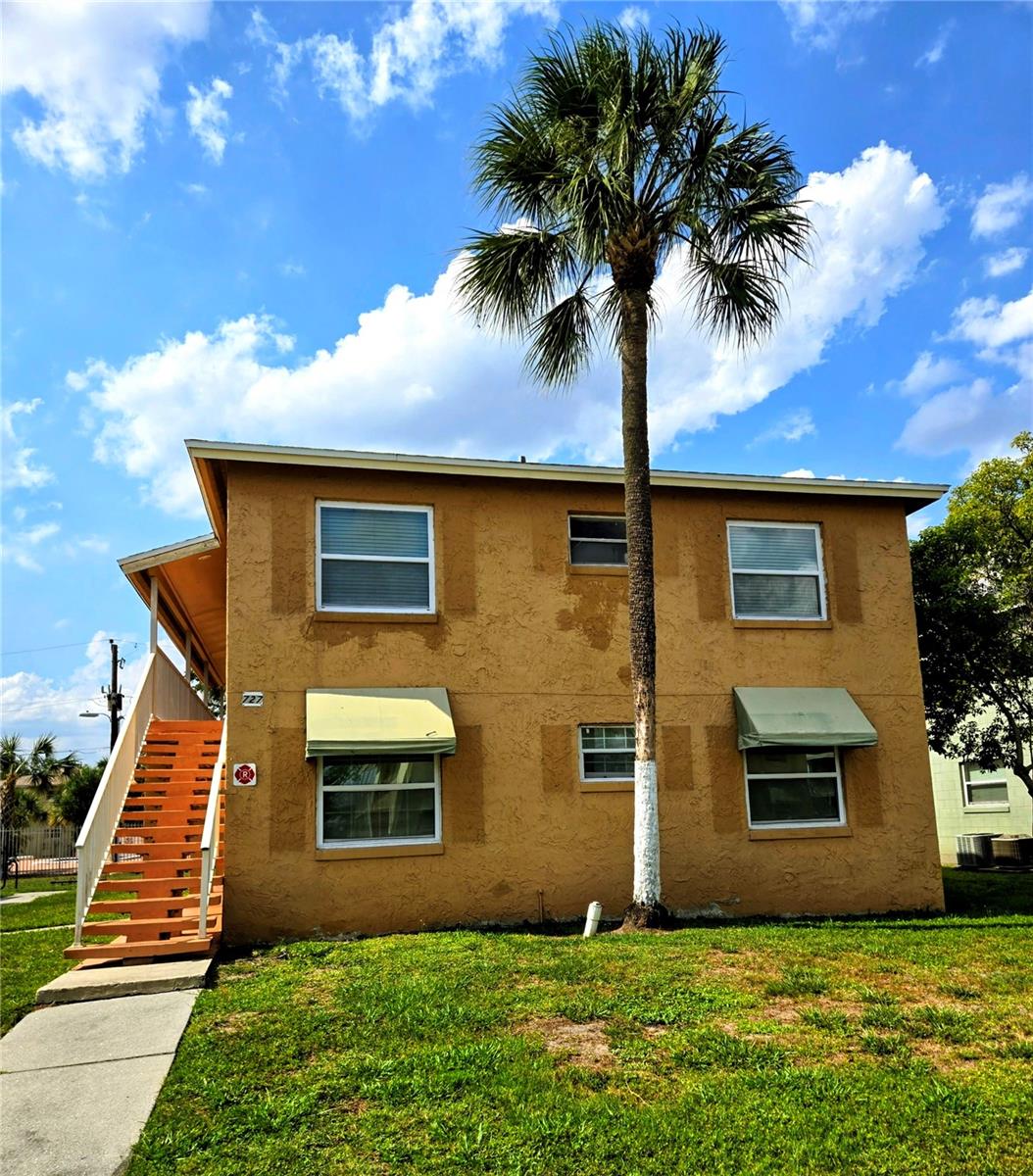 FOR RENT – Prime Location in St. Cloud!
Welcome to 727 Michigan Avenue, Unit 2, St. Cloud, FL. This well-located rental property offers convenience and easy access to everything you need. Situated just minutes from US-192 and the Florida Turnpike, commuting to Orlando, Lake Nona, and surrounding areas is quick and easy.
Enjoy being close to supermarkets, restaurants, shopping centers, parks, medical facilities, and entertainment. The property is also conveniently located just minutes from elementary, middle, and high schools, making it an excellent choice for families.
Water, cable, and internet are currently included. Enjoy comfortable living in a convenient location close to schools, major roadways, and everyday necessities.
Don't miss this great rental opportunity—schedule your showing today!