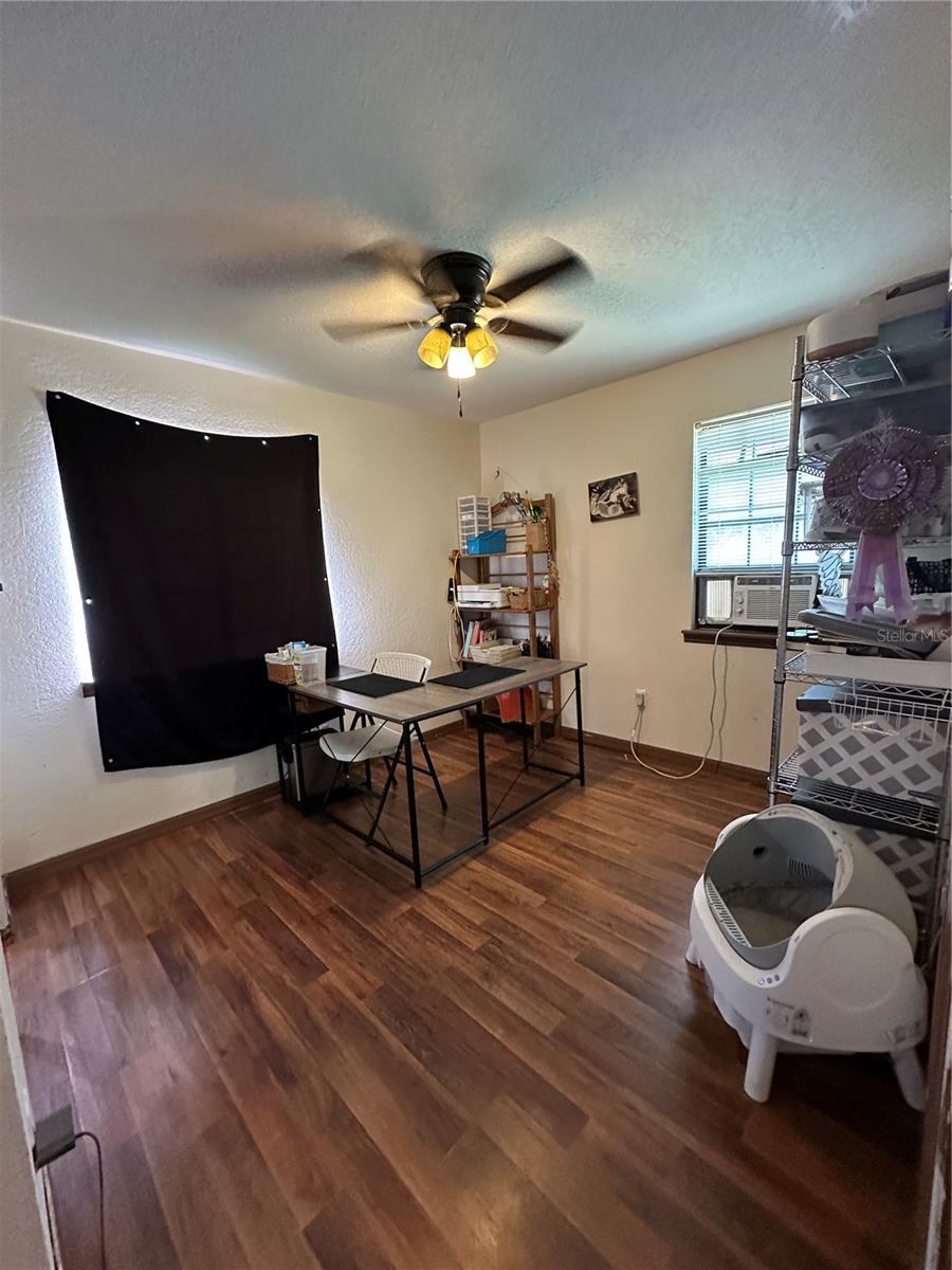 SABAL PARK - Residential