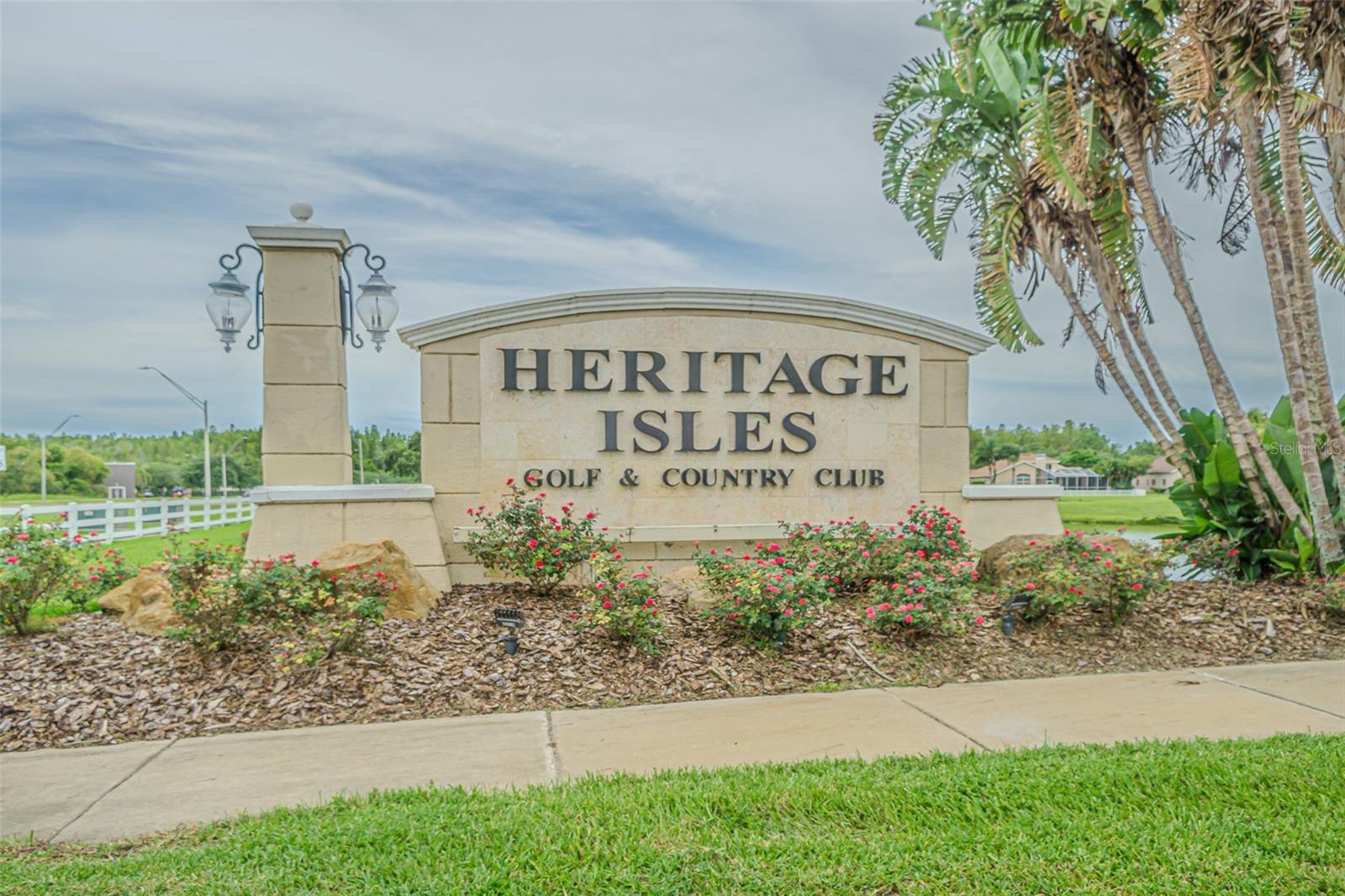 HERITAGE ISLES - Residential