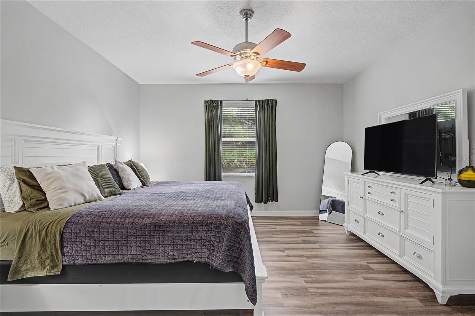 HERITAGE ISLES - Residential