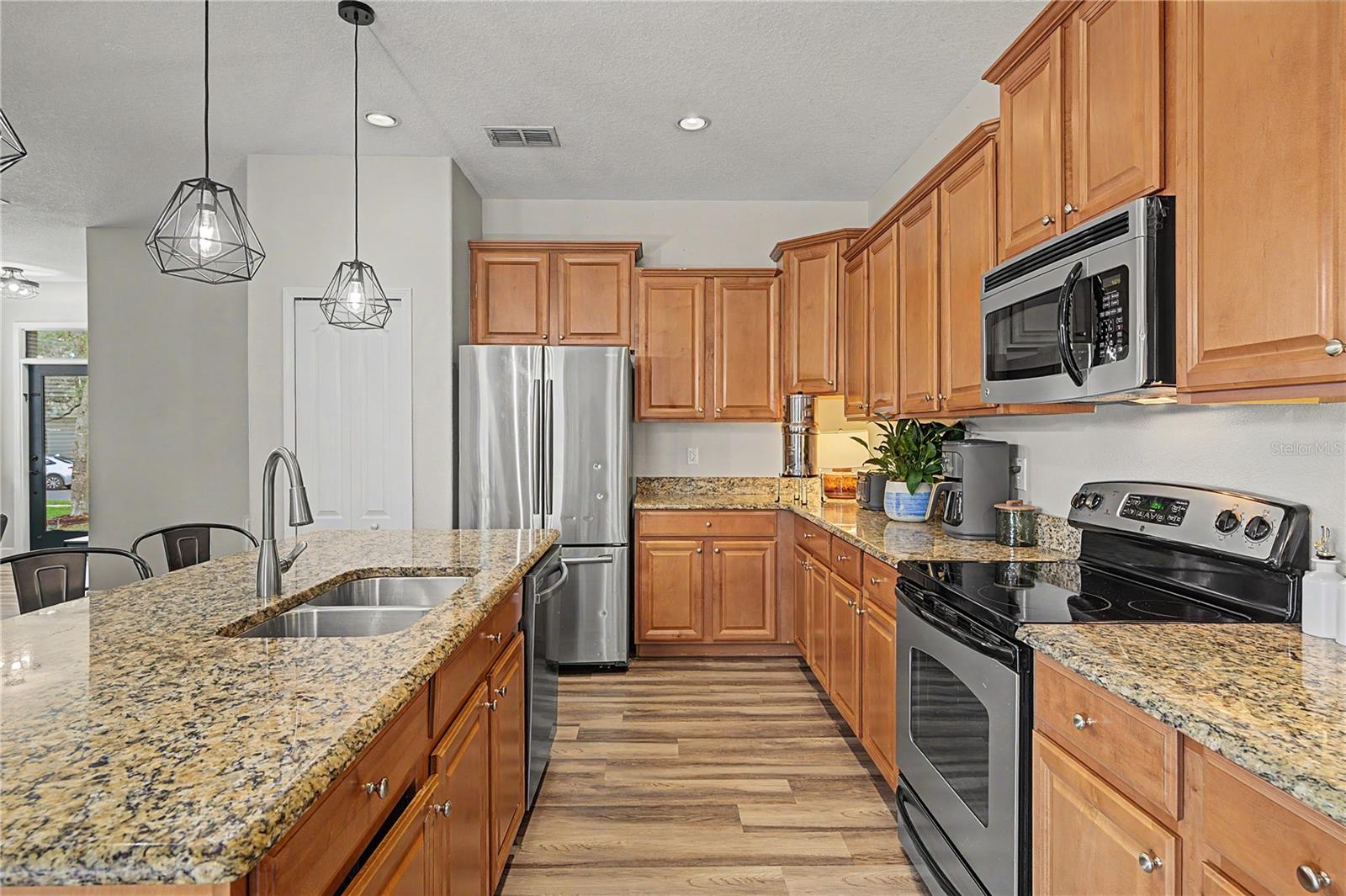 HERITAGE ISLES - Residential