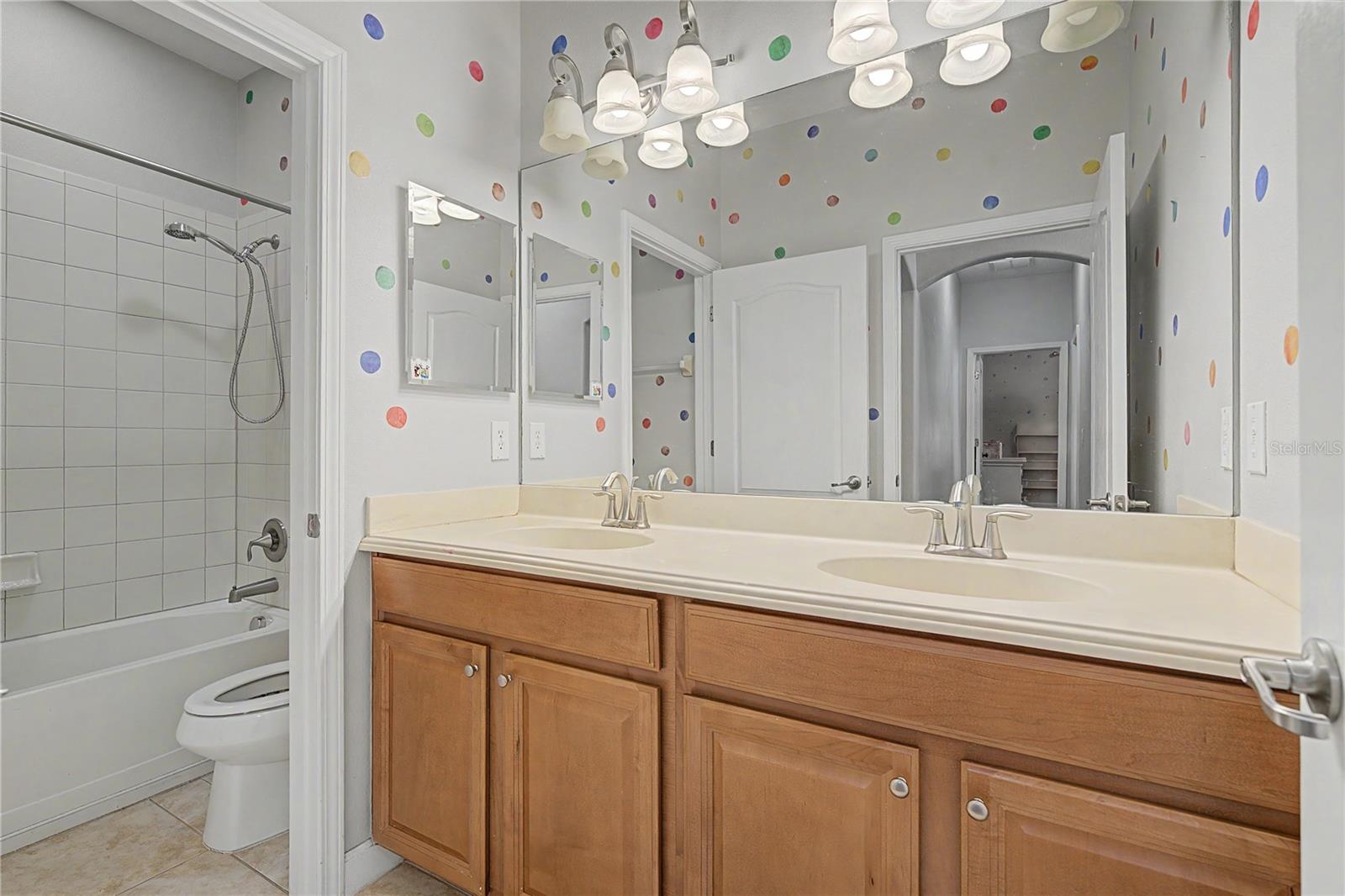 HERITAGE ISLES - Residential