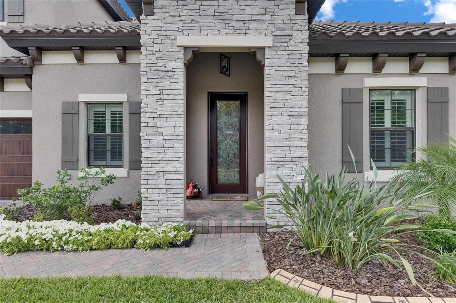 HINTON HAWKSTONE - Residential
