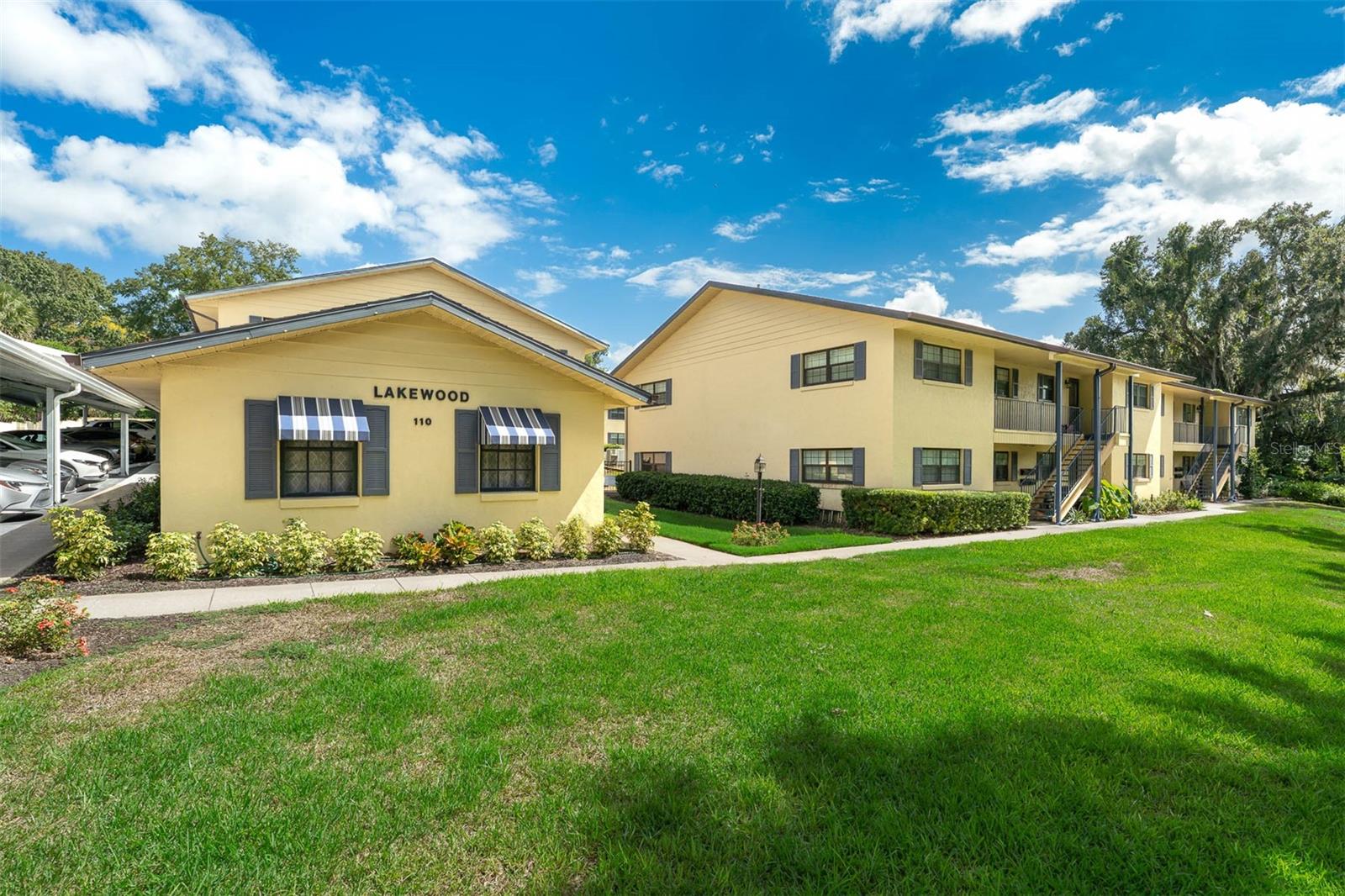 MOUNT DORA LAKEWOOD CONDO - Residential