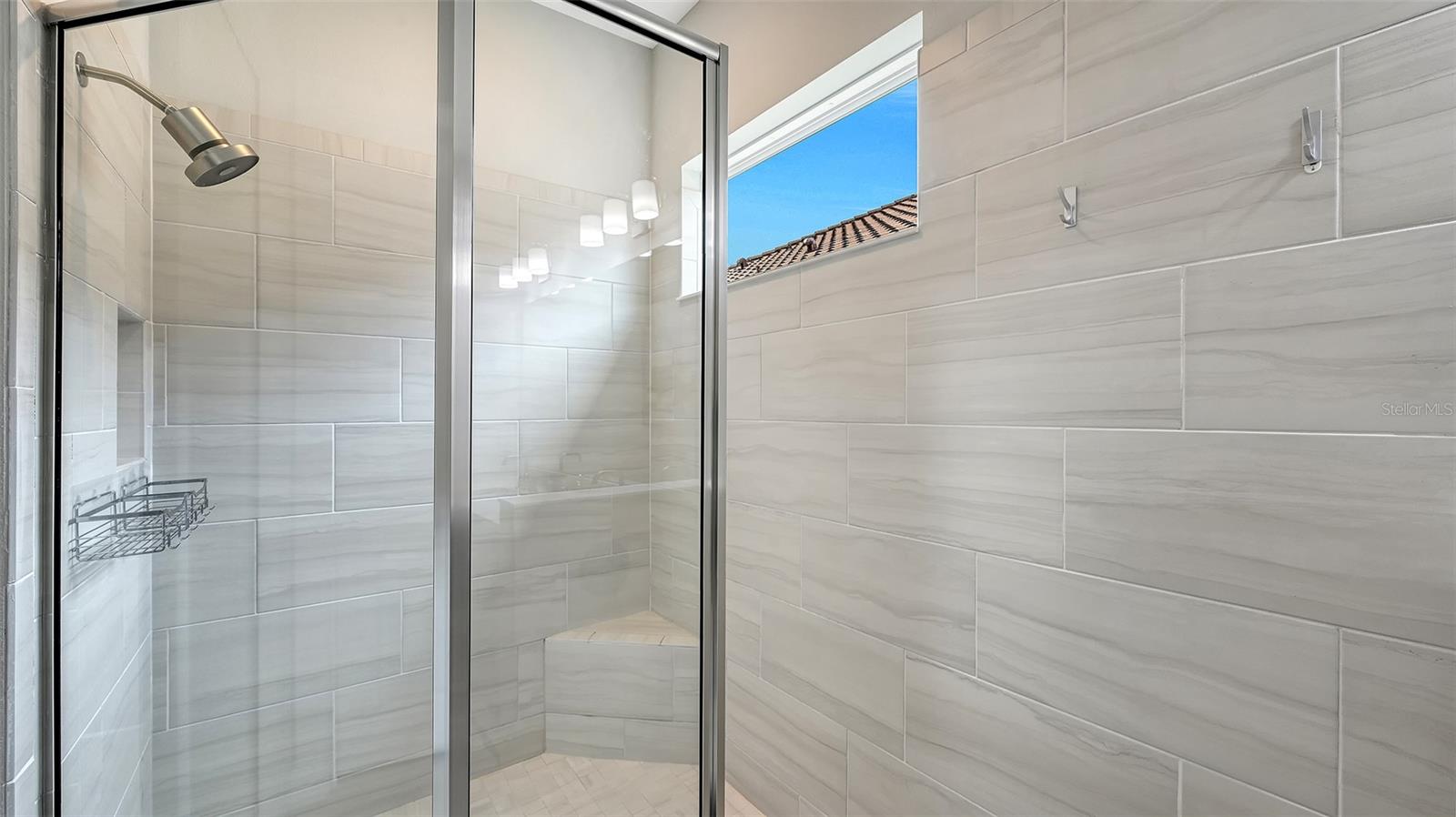 AZARIO ESPLANADE PH III SUBPH D - Residential
