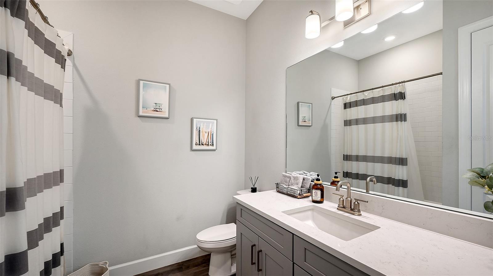 AZARIO ESPLANADE PH III SUBPH D - Residential