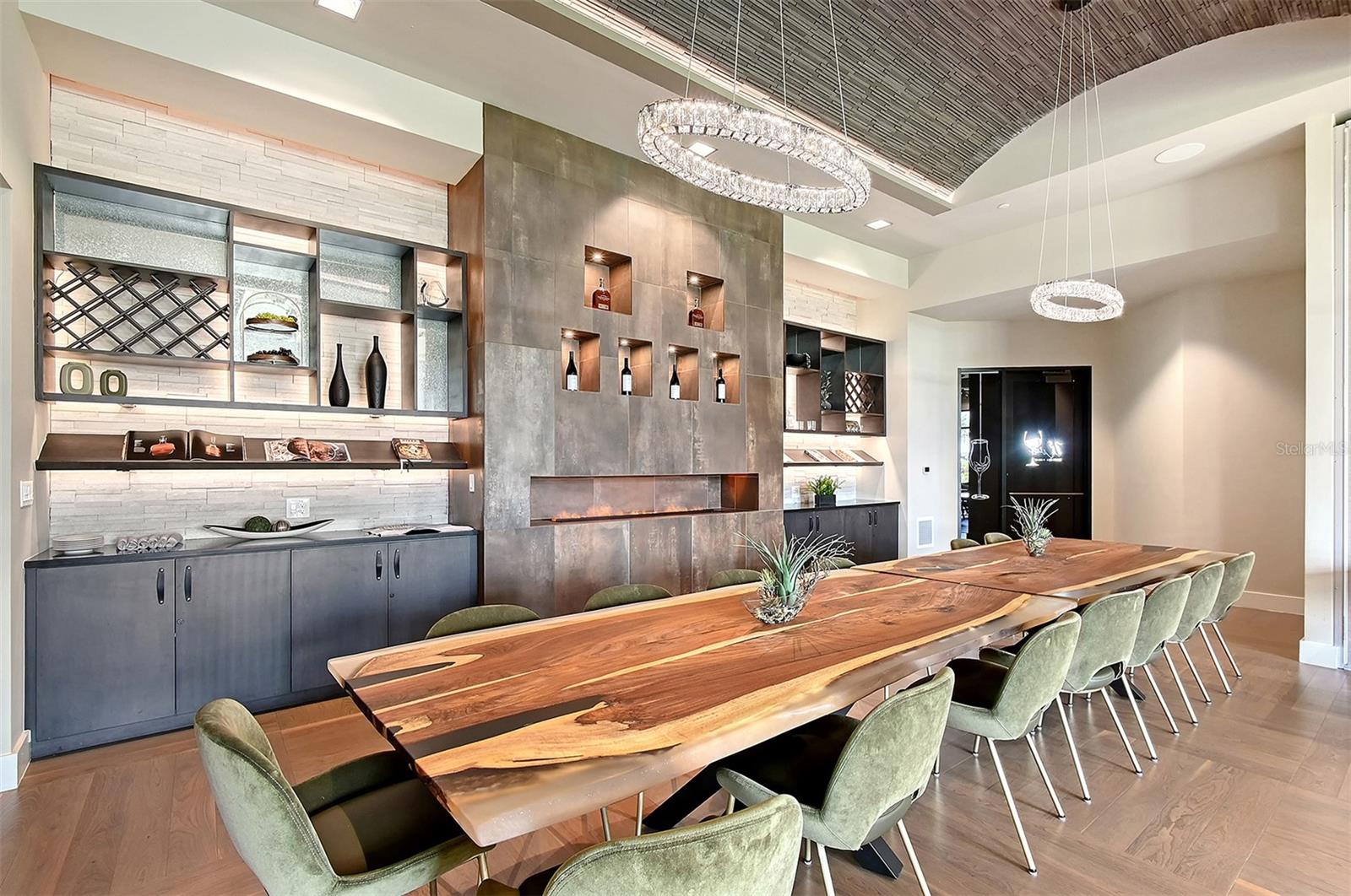 AZARIO ESPLANADE PH III SUBPH D - Residential