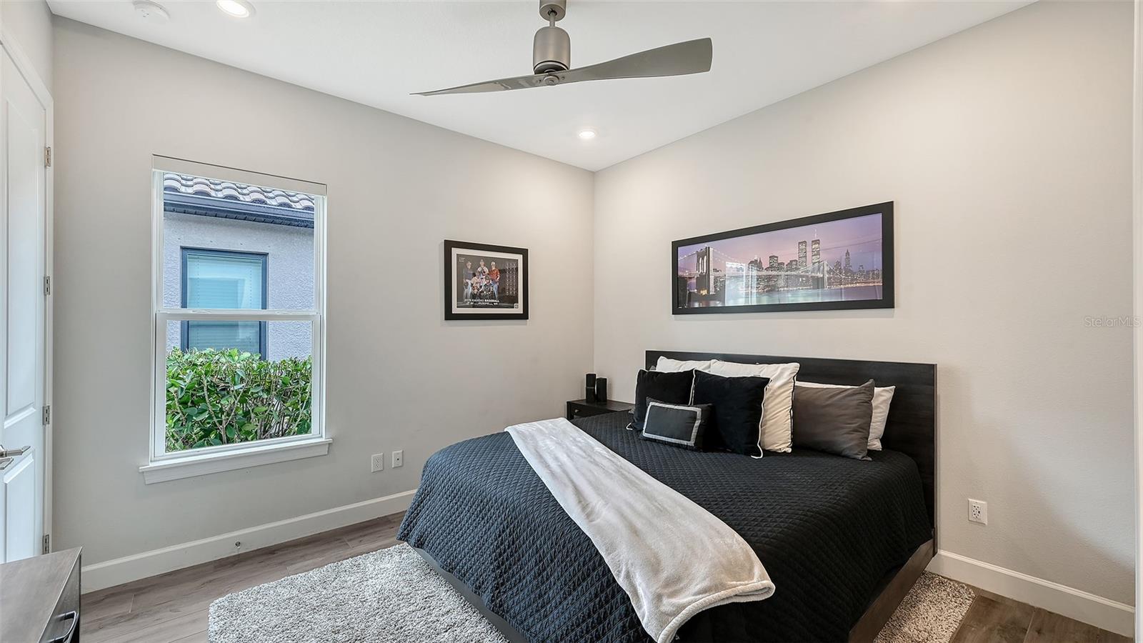 AZARIO ESPLANADE PH III SUBPH D - Residential