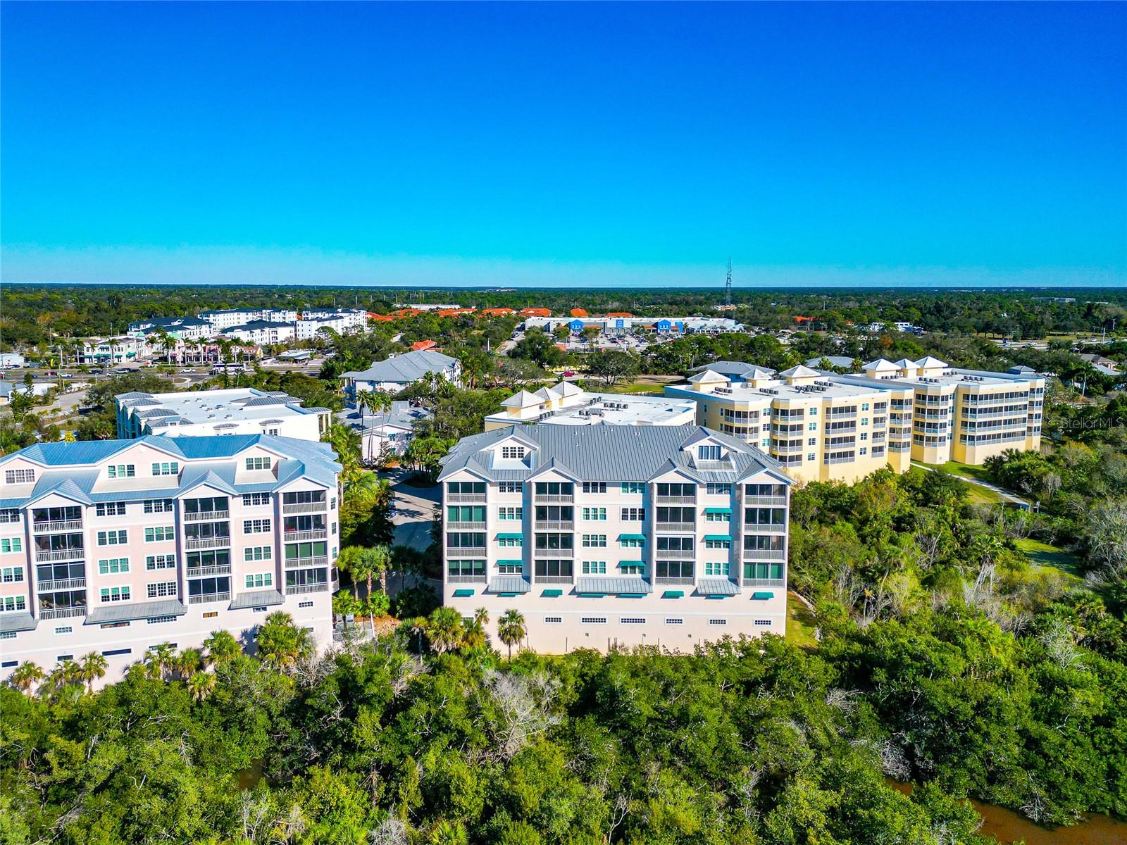 BAYPOINTE VISTA 1 - Residential