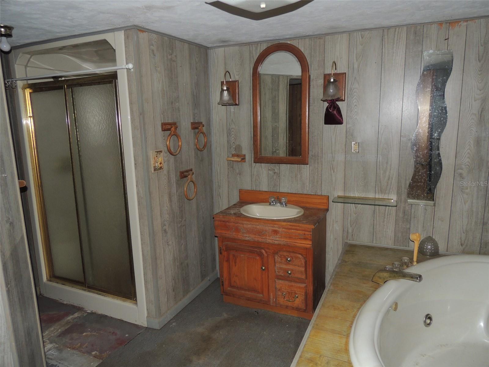 WOODLAND ACRES SUB - Residential