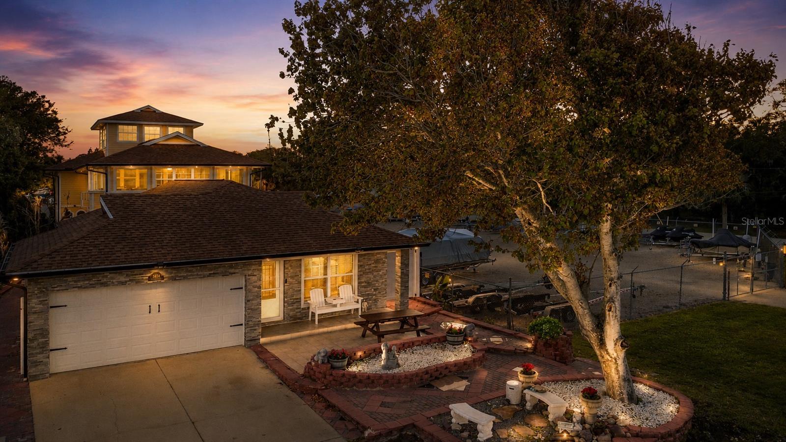 ALLANDALE - Residential