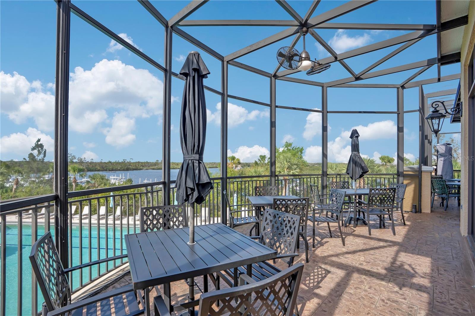 WATERLEFE GOLF AND RIVER CLUB THE WATCH - Residential