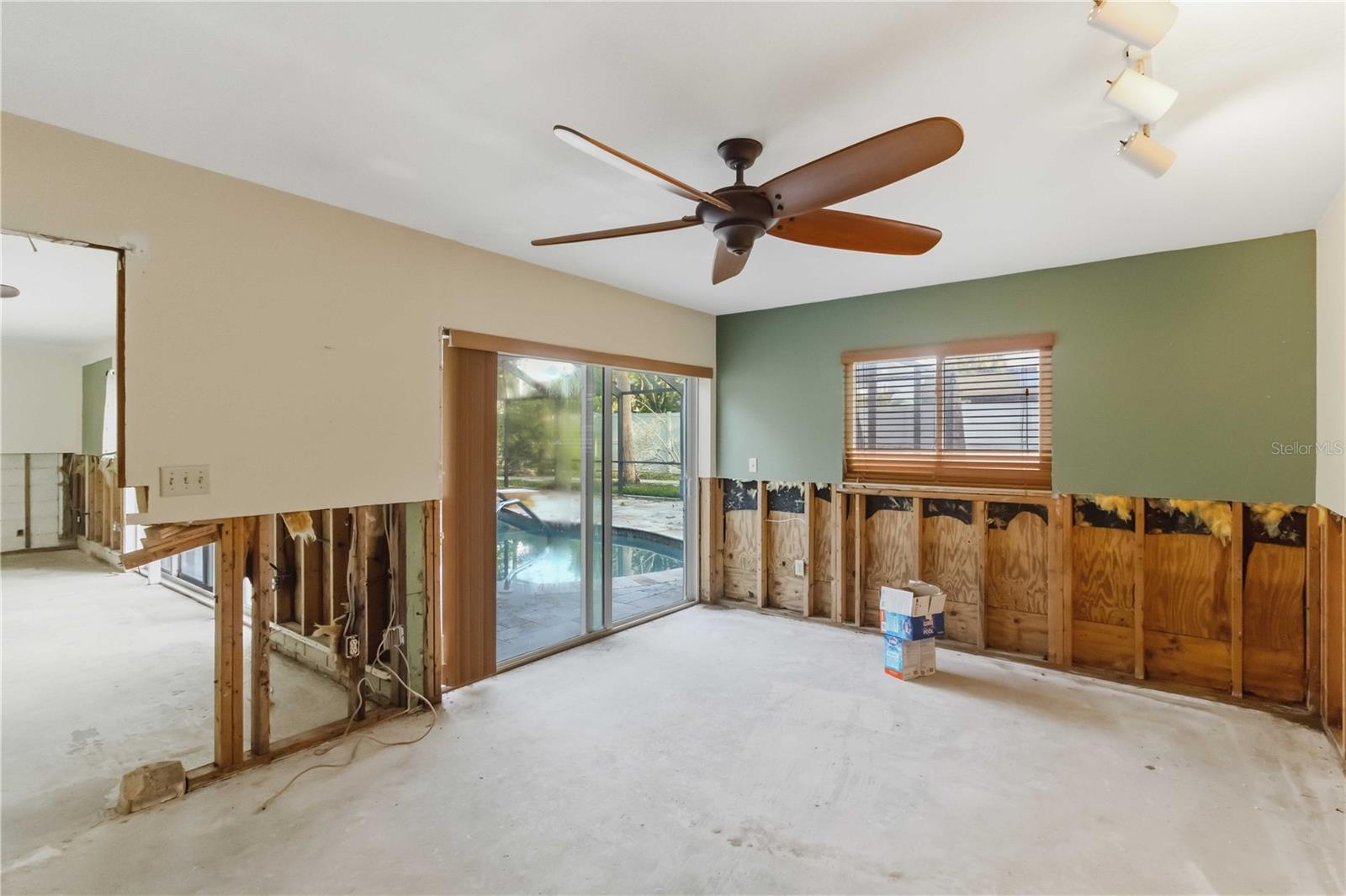 SARASOTA BEACH - Residential