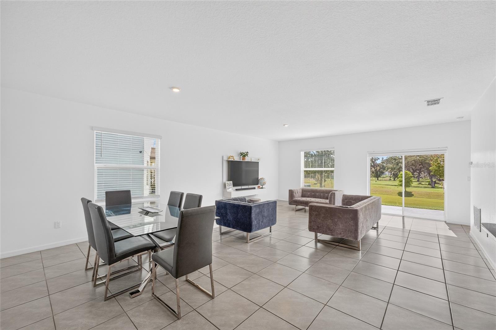 LINKS/CALUSA SPGS - Residential