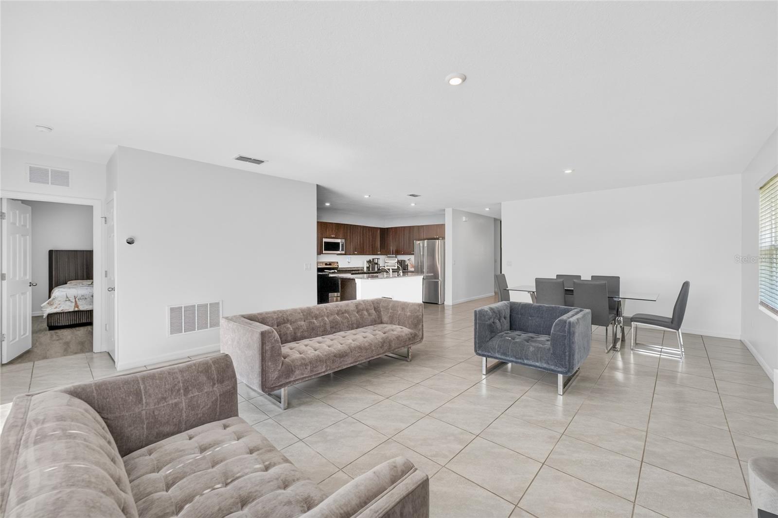 LINKS/CALUSA SPGS - Residential