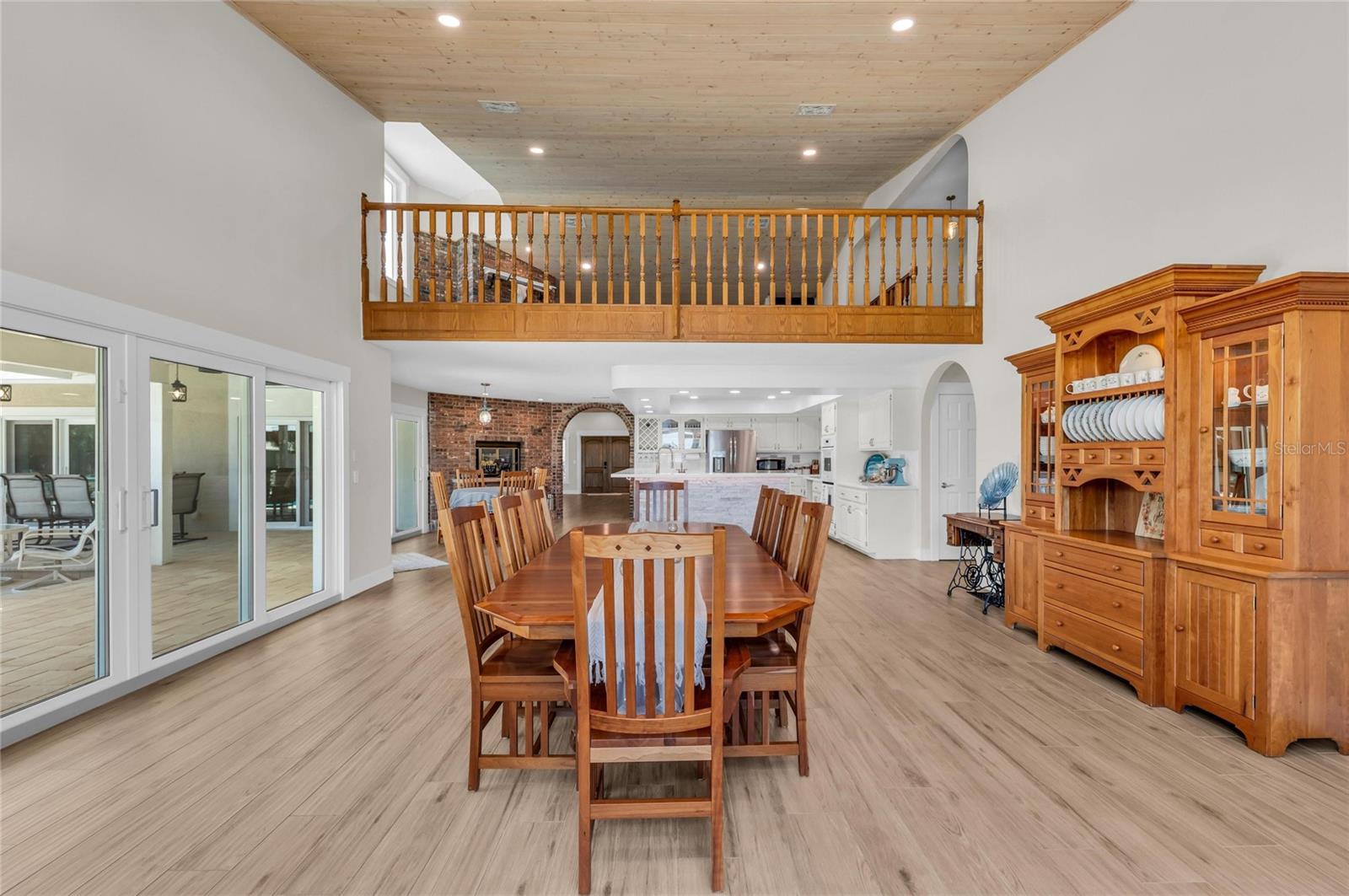 ENGLEWOOD FARM ACRES - Residential