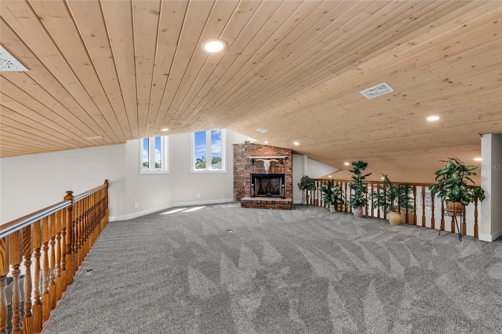 ENGLEWOOD FARM ACRES - Residential