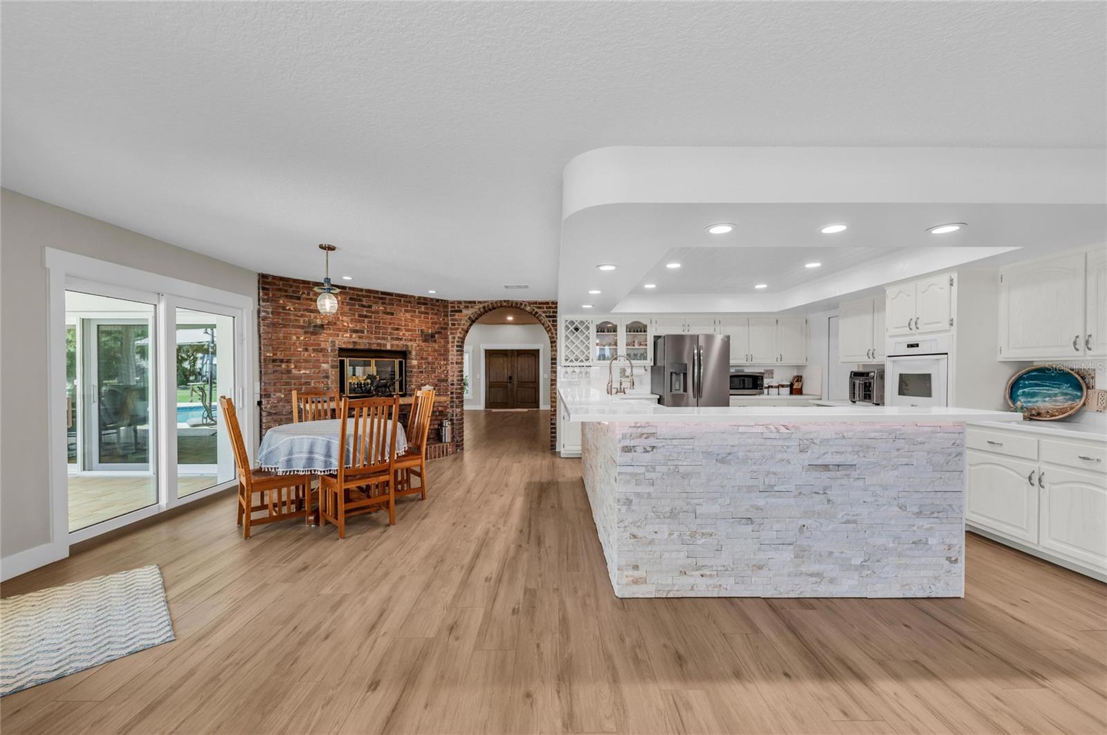 ENGLEWOOD FARM ACRES - Residential
