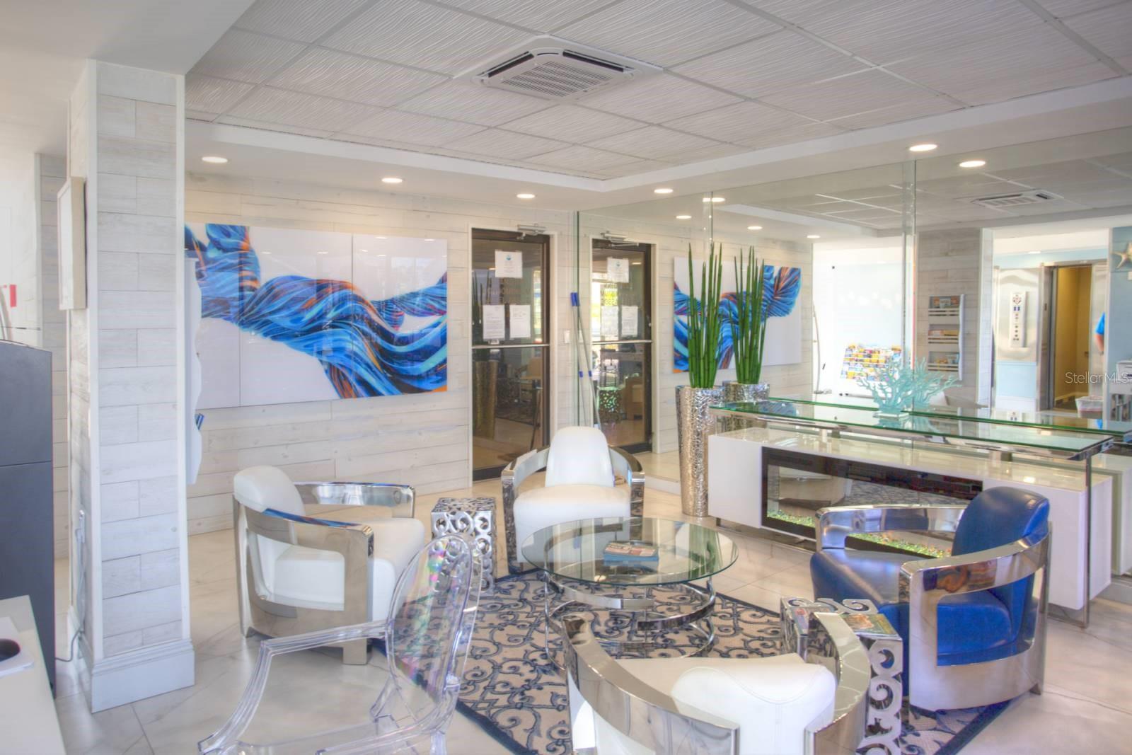 ISLAND INN CONDO - Residential