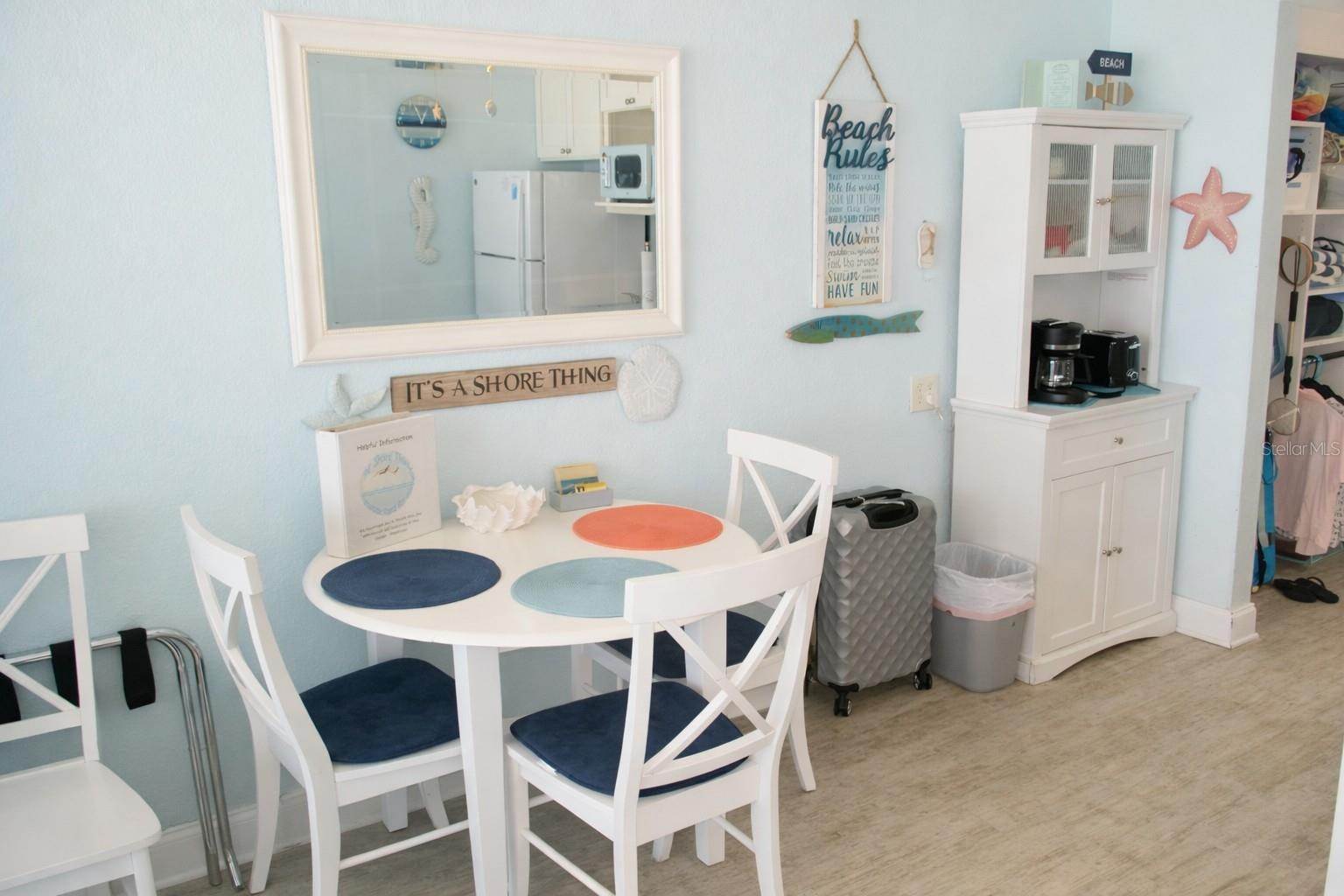 ISLAND INN CONDO - Residential